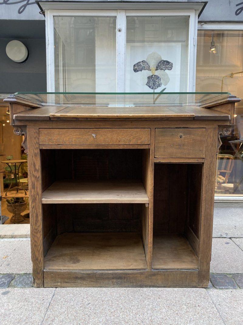 Early 20th Century Oak Counter Desk 6