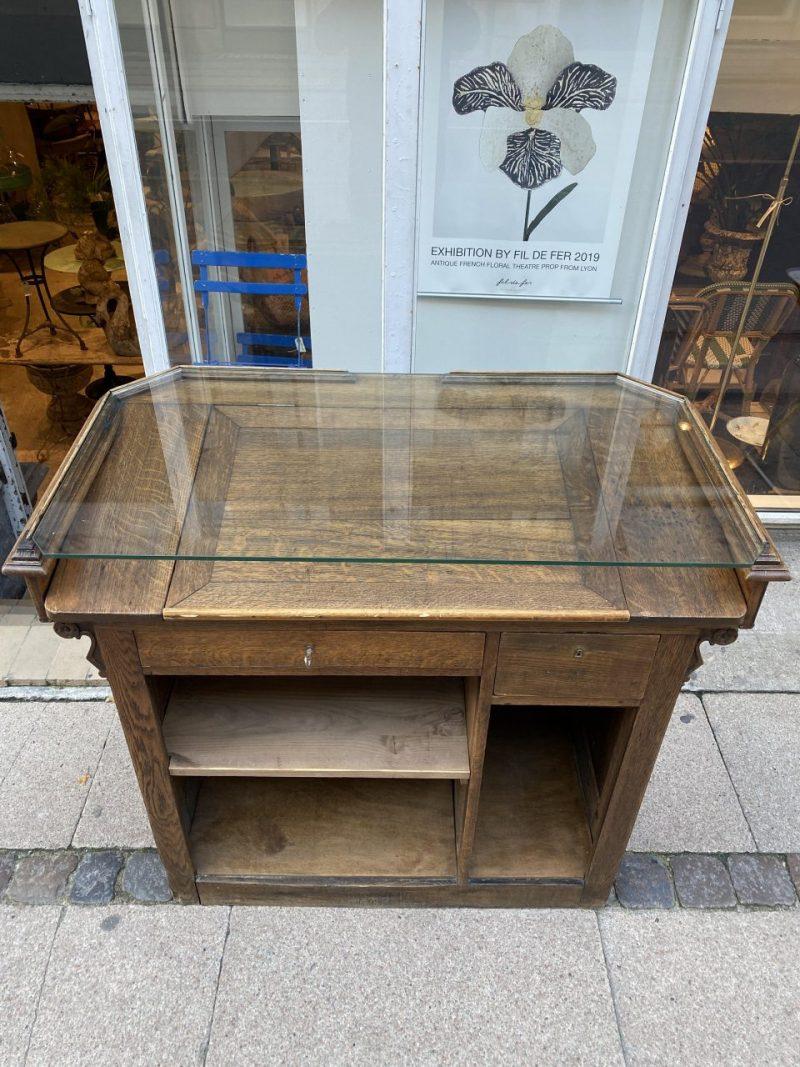 Early 20th Century Oak Counter Desk 5