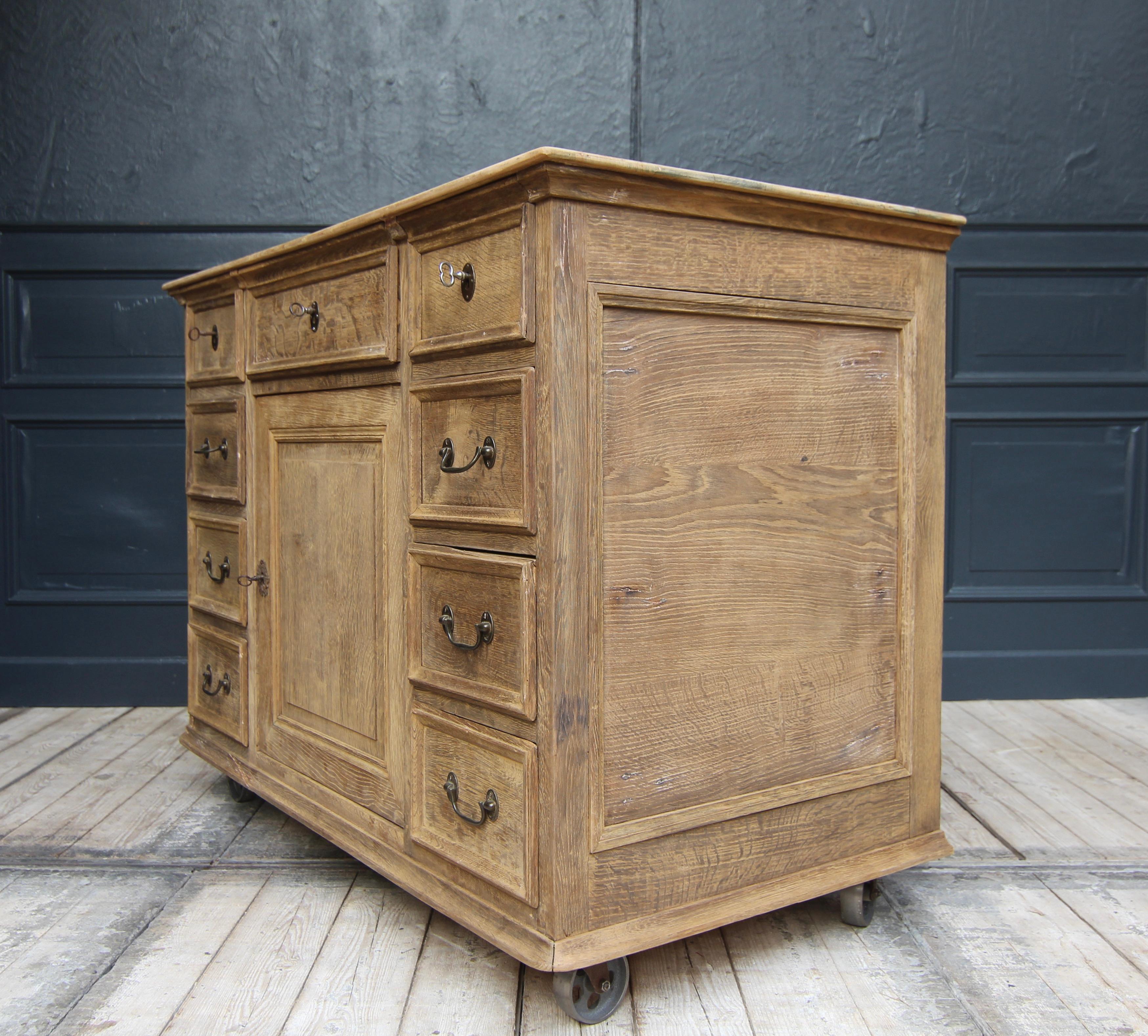 Early 20th Century Oak Dresser or Kitchen Island on Castors For Sale 9