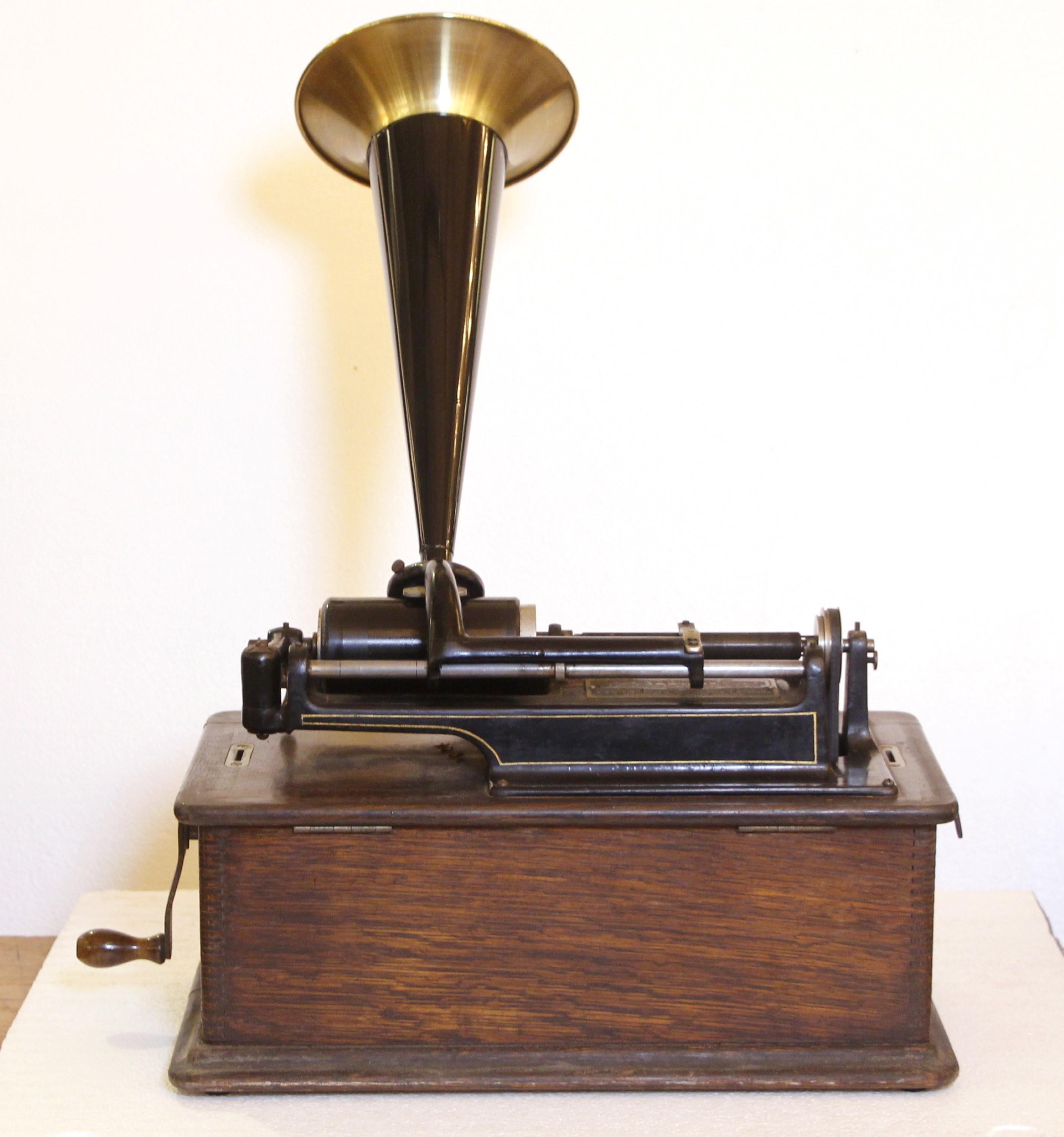 Industrial Early 20th C Oak Edison Cylinder Phonograph w 5 Cylinders