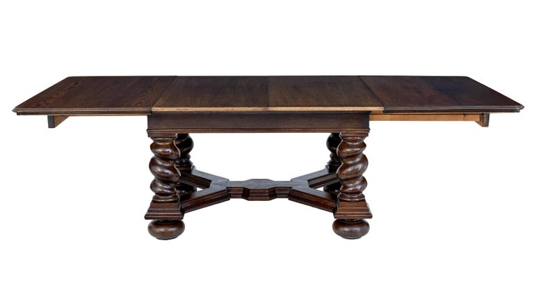 Early 20th Century Oak Extending Dining Table For Sale 2