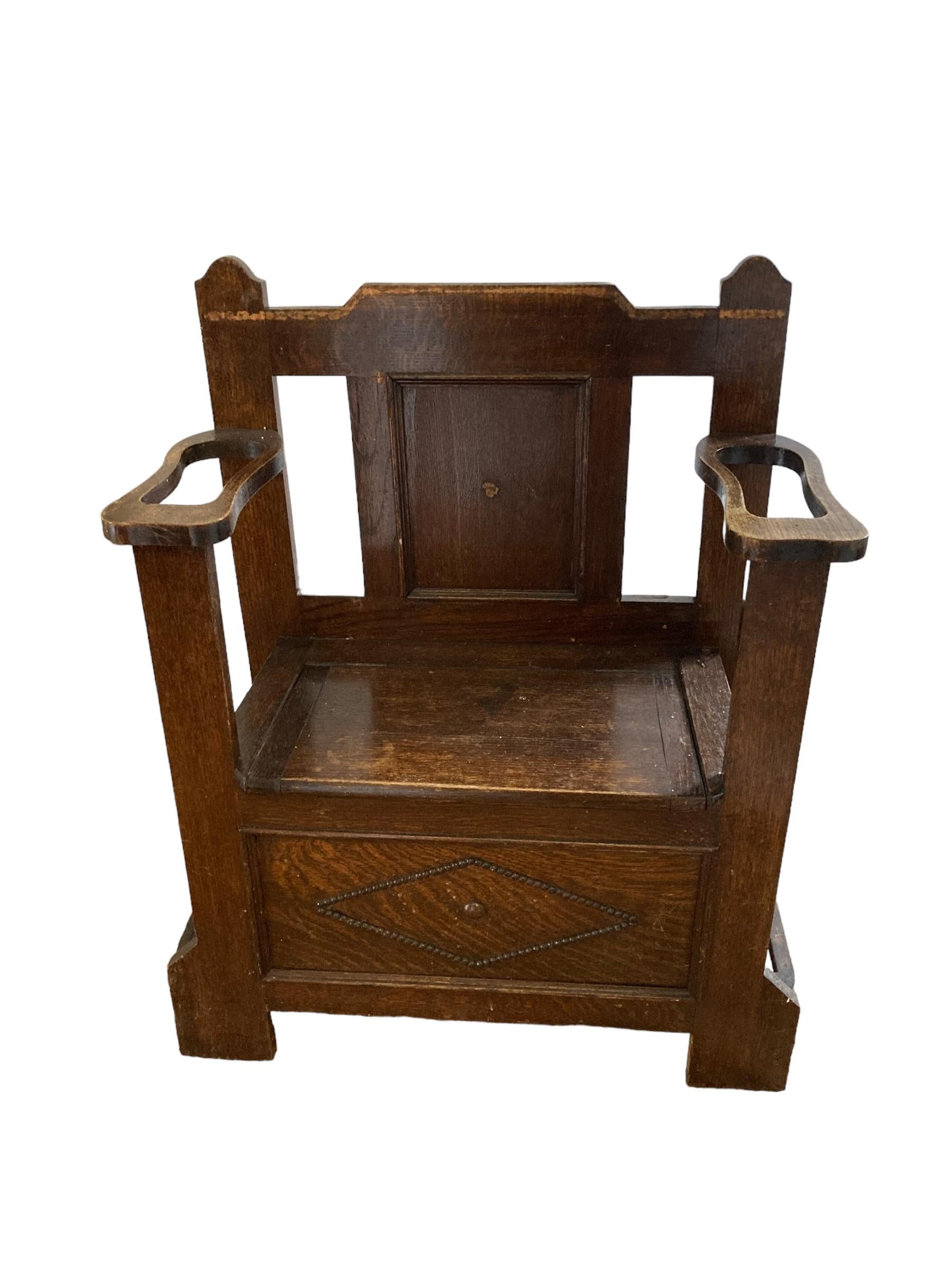 Early 20th Century Oak hall seat or Monks Bench 7