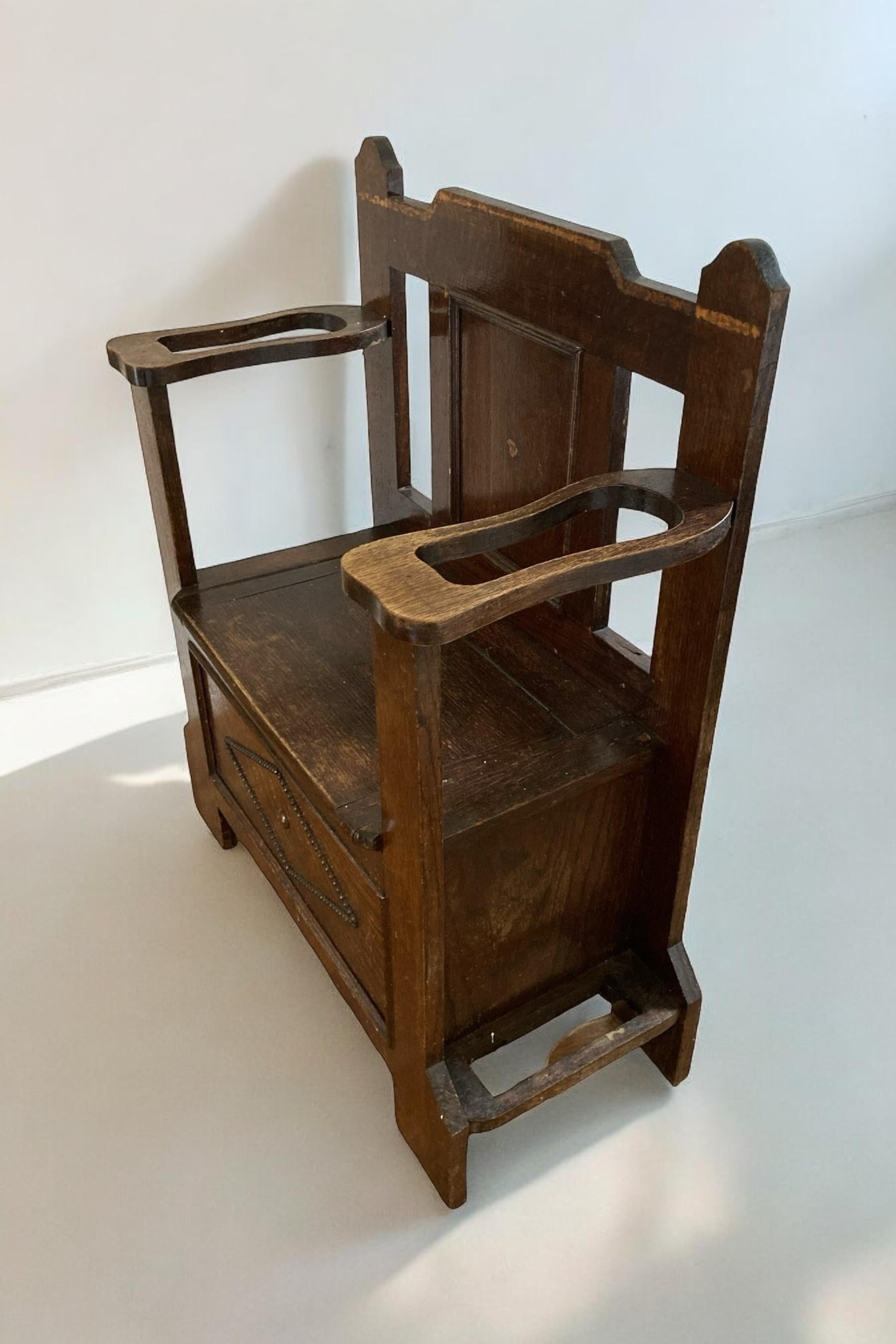 Early 20th Century Oak hall seat or Monks Bench 8