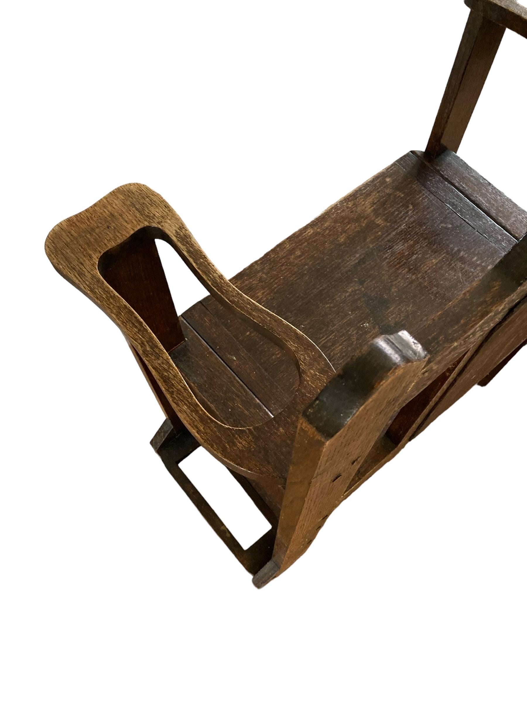 Early 20th Century Oak hall seat or Monks Bench In Good Condition In Bishop's Stortford, GB