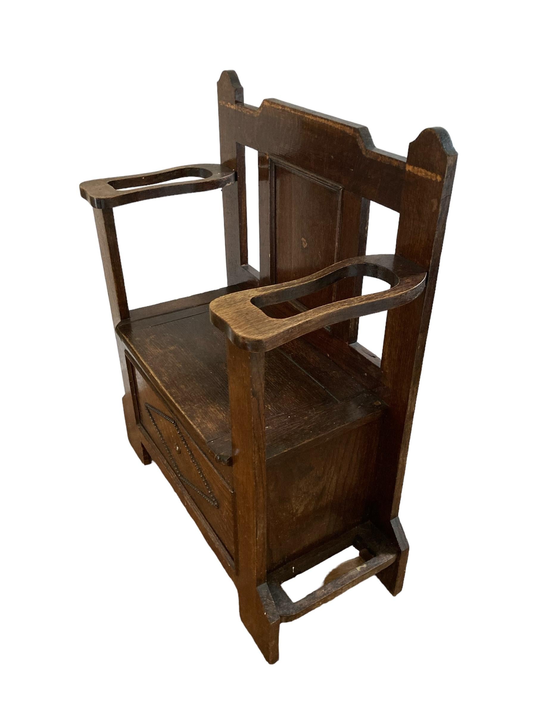 Early 20th Century Oak hall seat or Monks Bench 4
