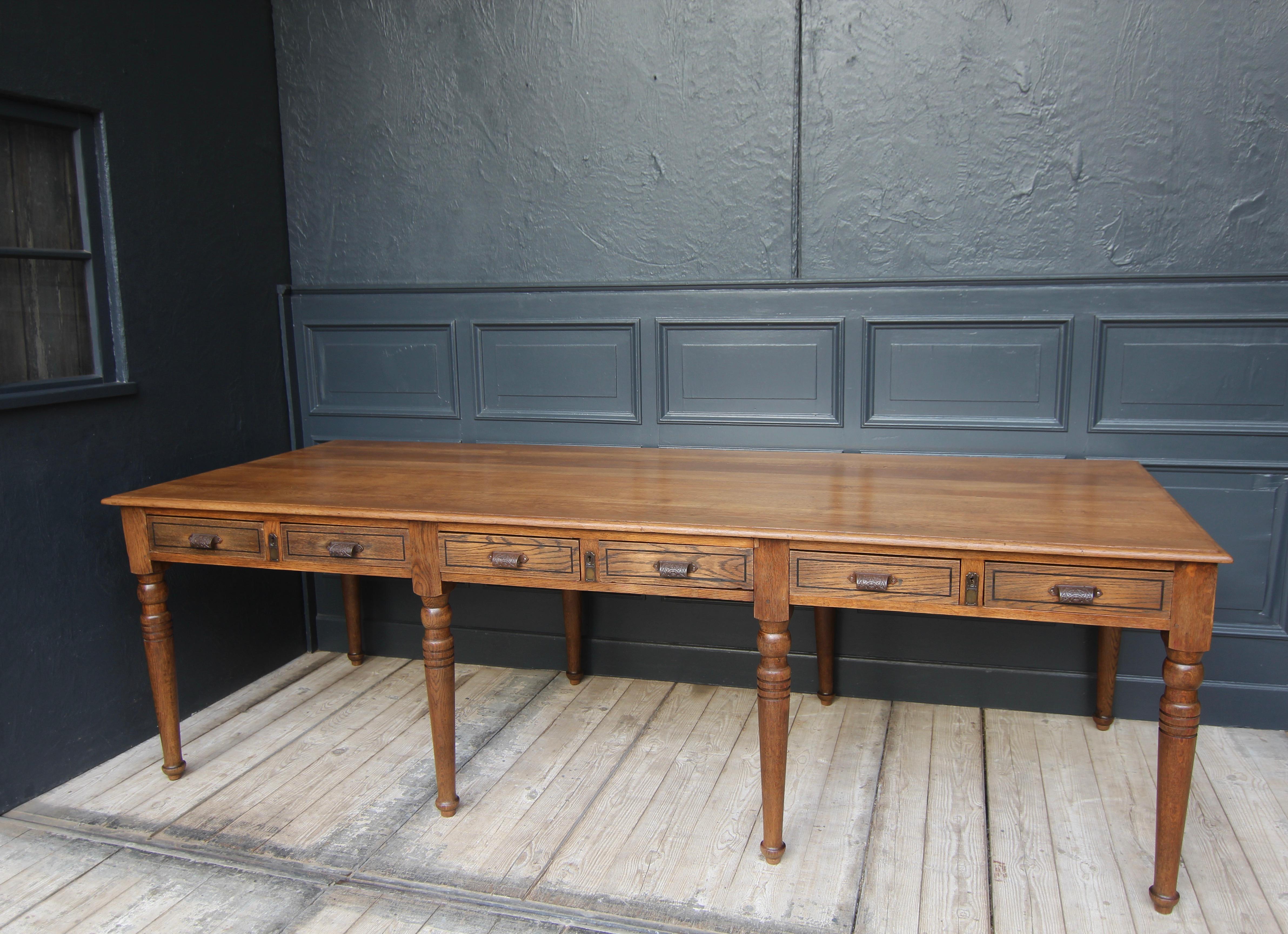 Early 20th Century Oak Library Table or Dining Table 1