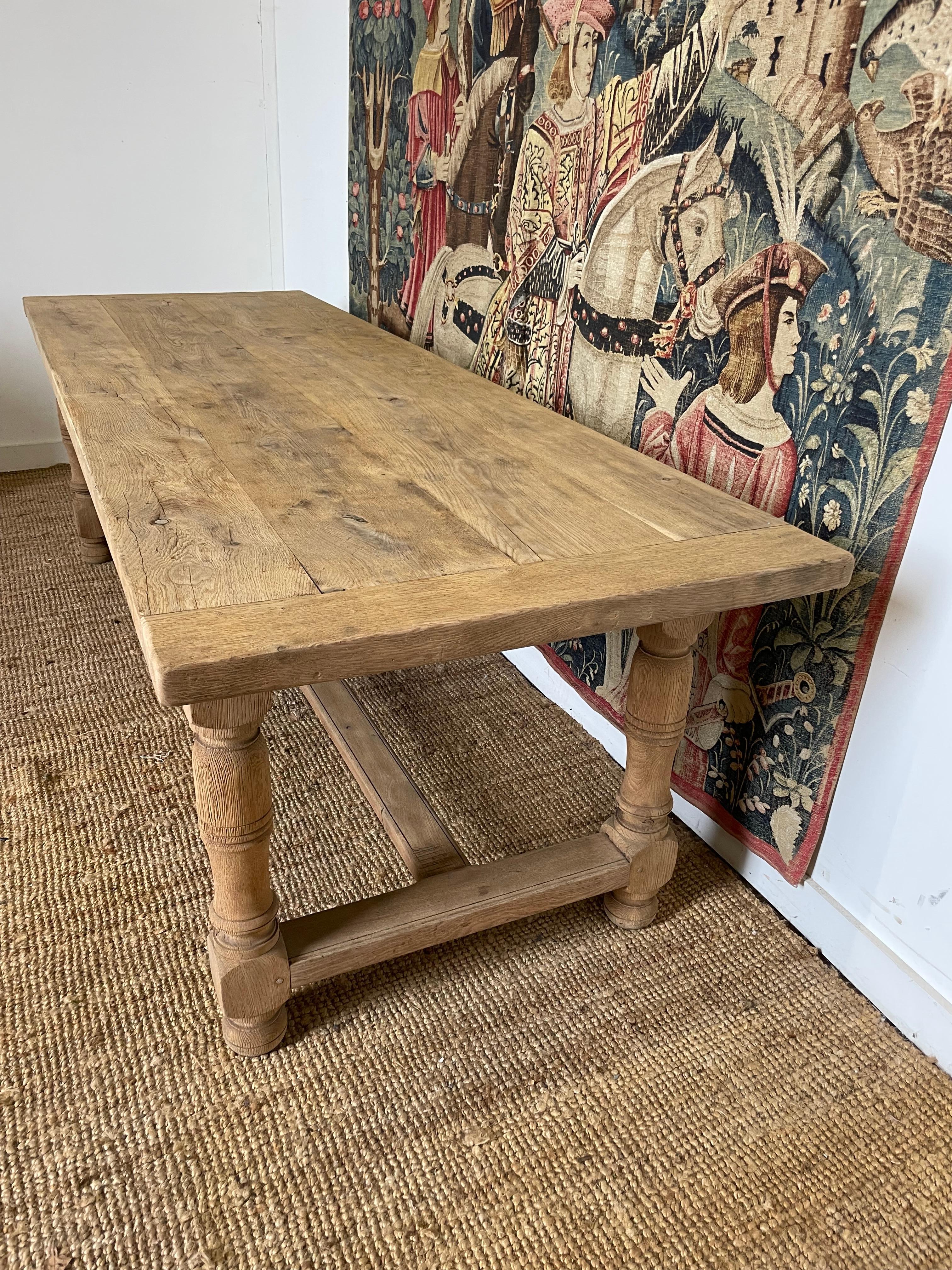 Mesa de refectorio / mesa de granja de roble de principios del siglo XX en venta 5