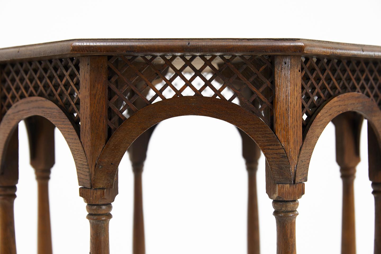Early 20th Century Oak Octagonal Occasional Table For Sale 1