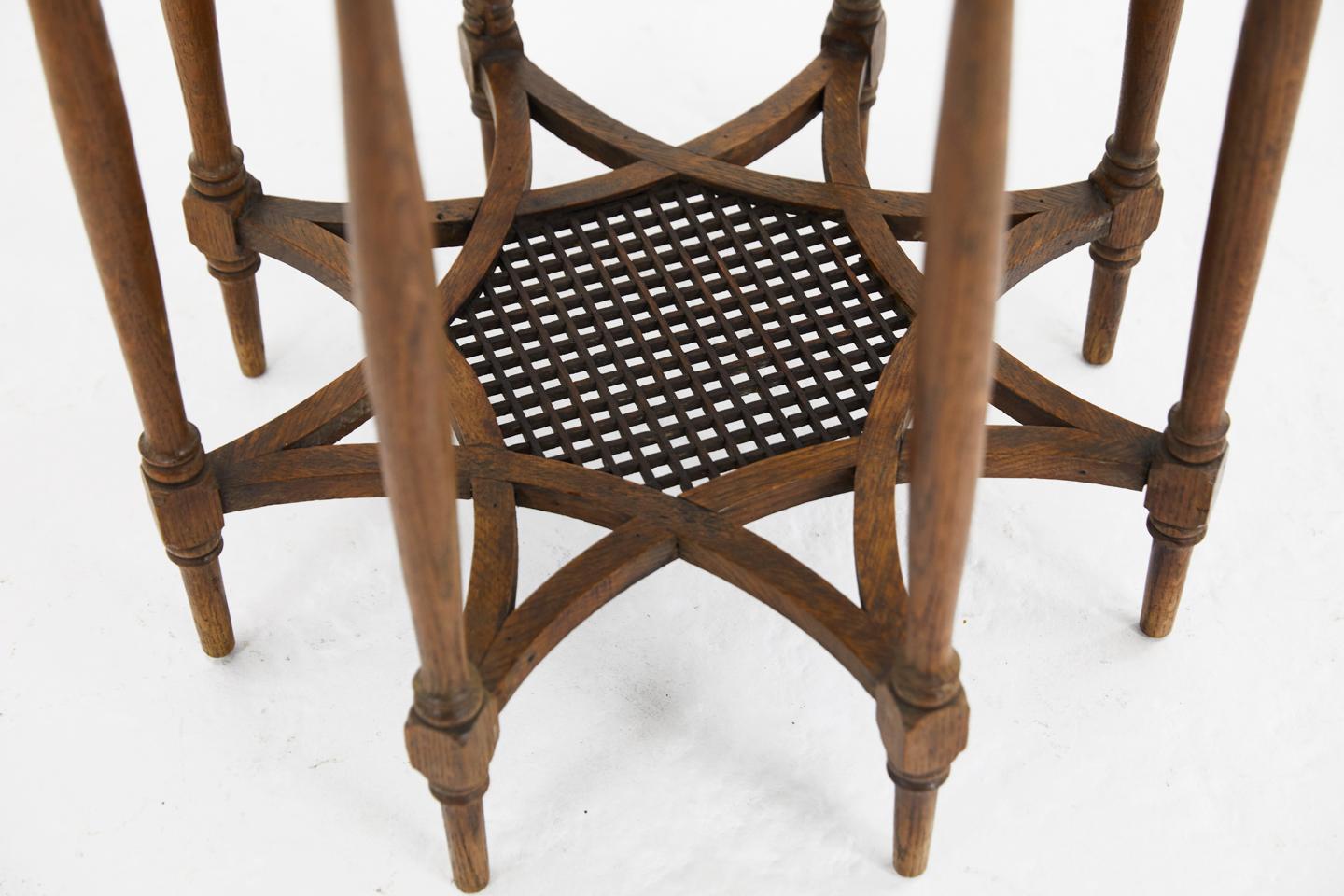 Early 20th Century Oak Octagonal Occasional Table For Sale 2