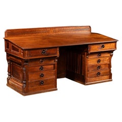 Early 20th Century Oak Pedestal Banker's Desk