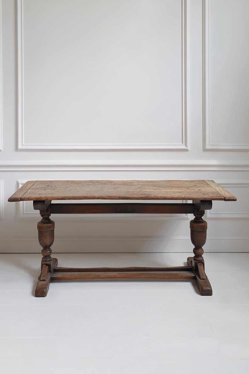 Mesa de refectorio de roble de principios del siglo XX en venta 3