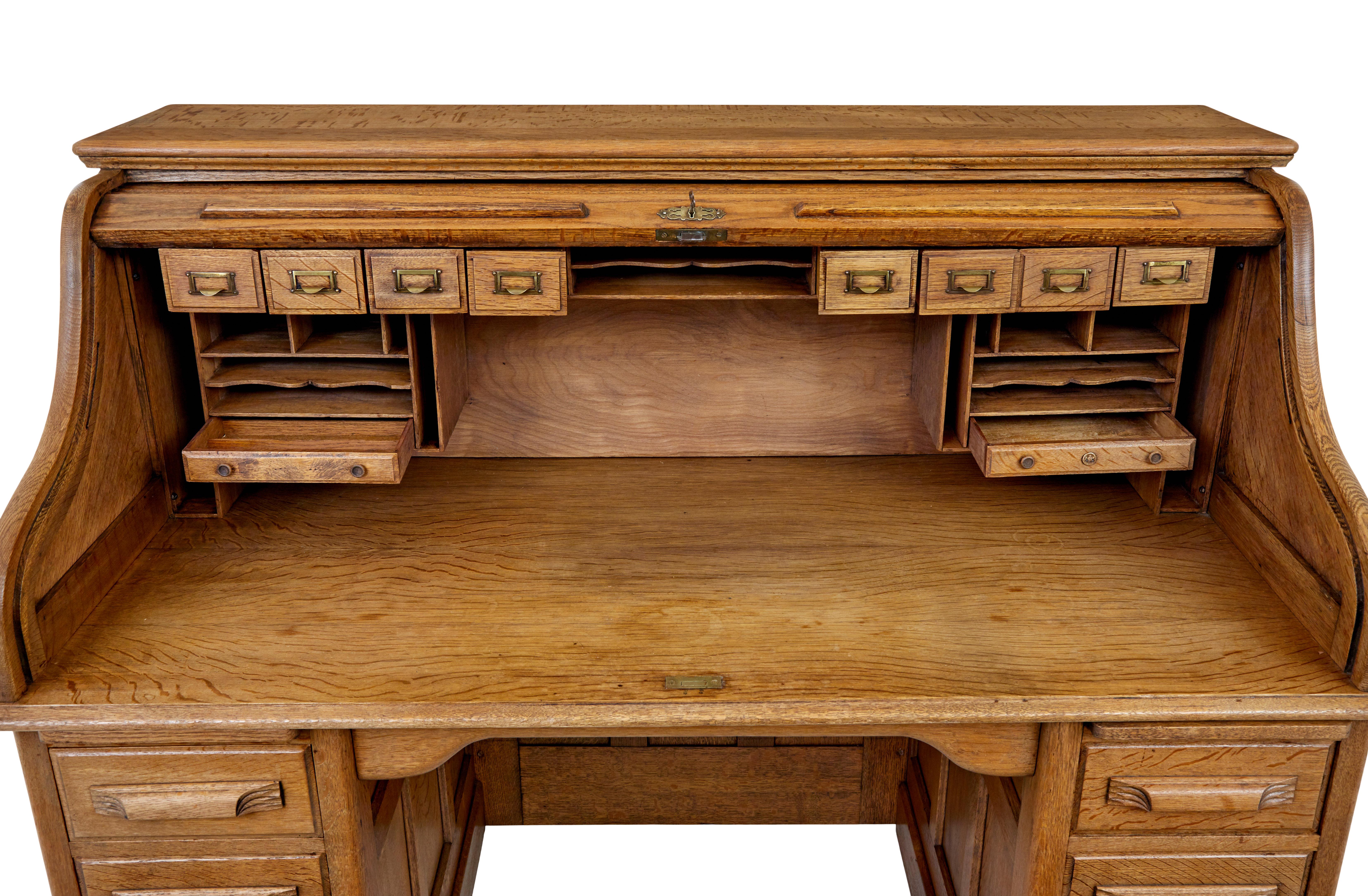 Early 20th Century Oak Roll Top Pedestal Desk 4