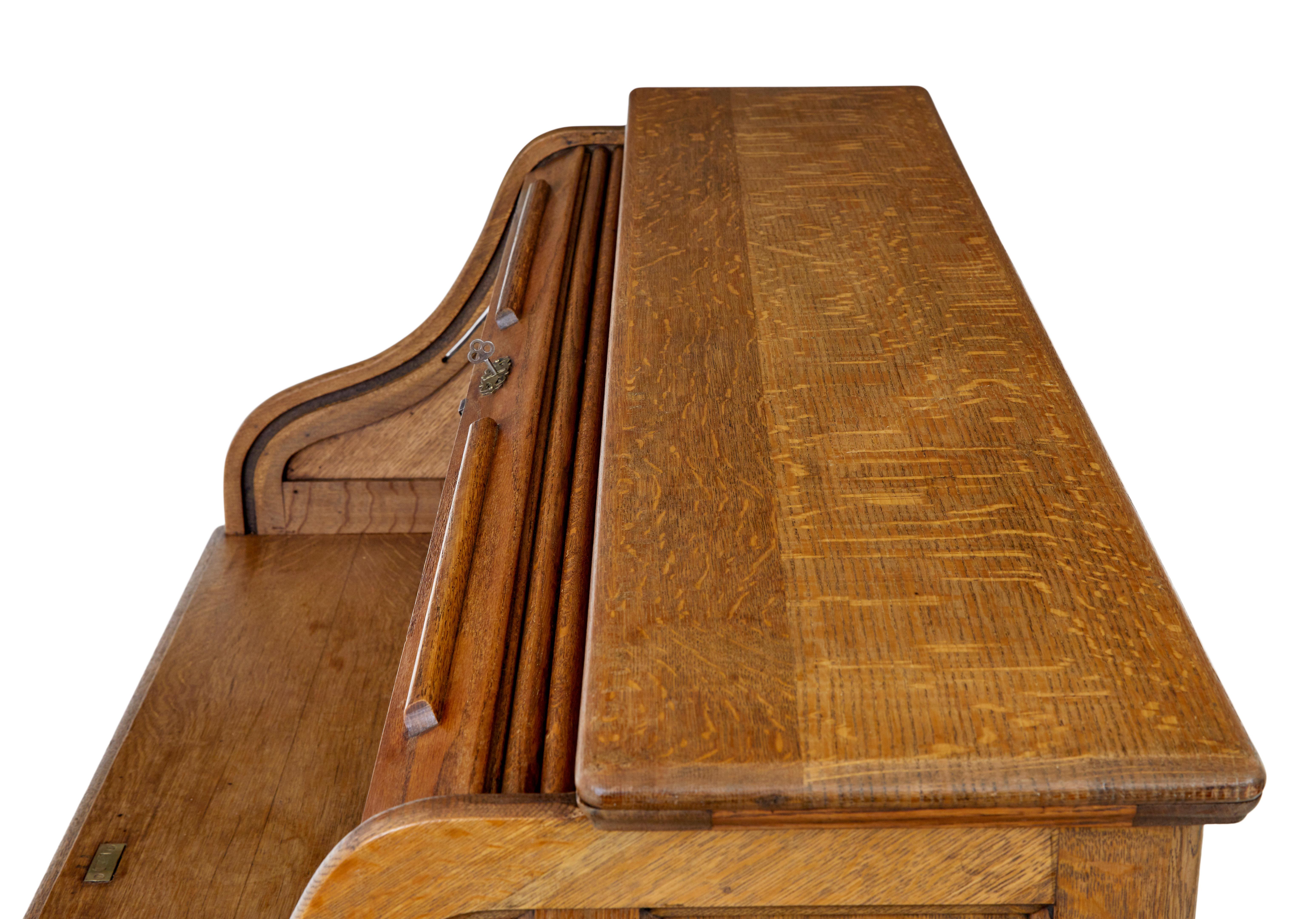 Early 20th Century Oak Roll Top Pedestal Desk 7