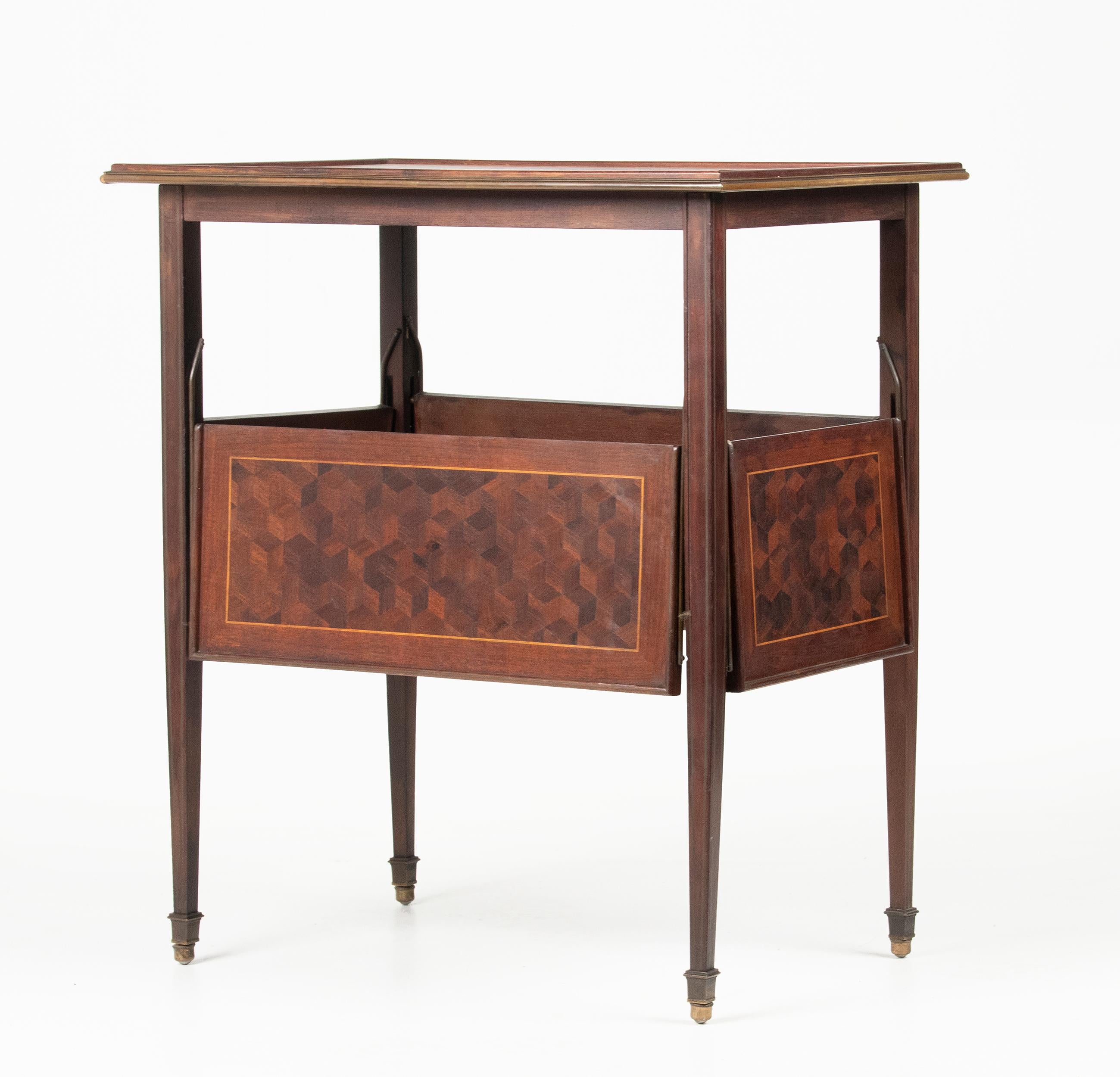 Mesa servidor de roble de principios del siglo XX Francés en venta