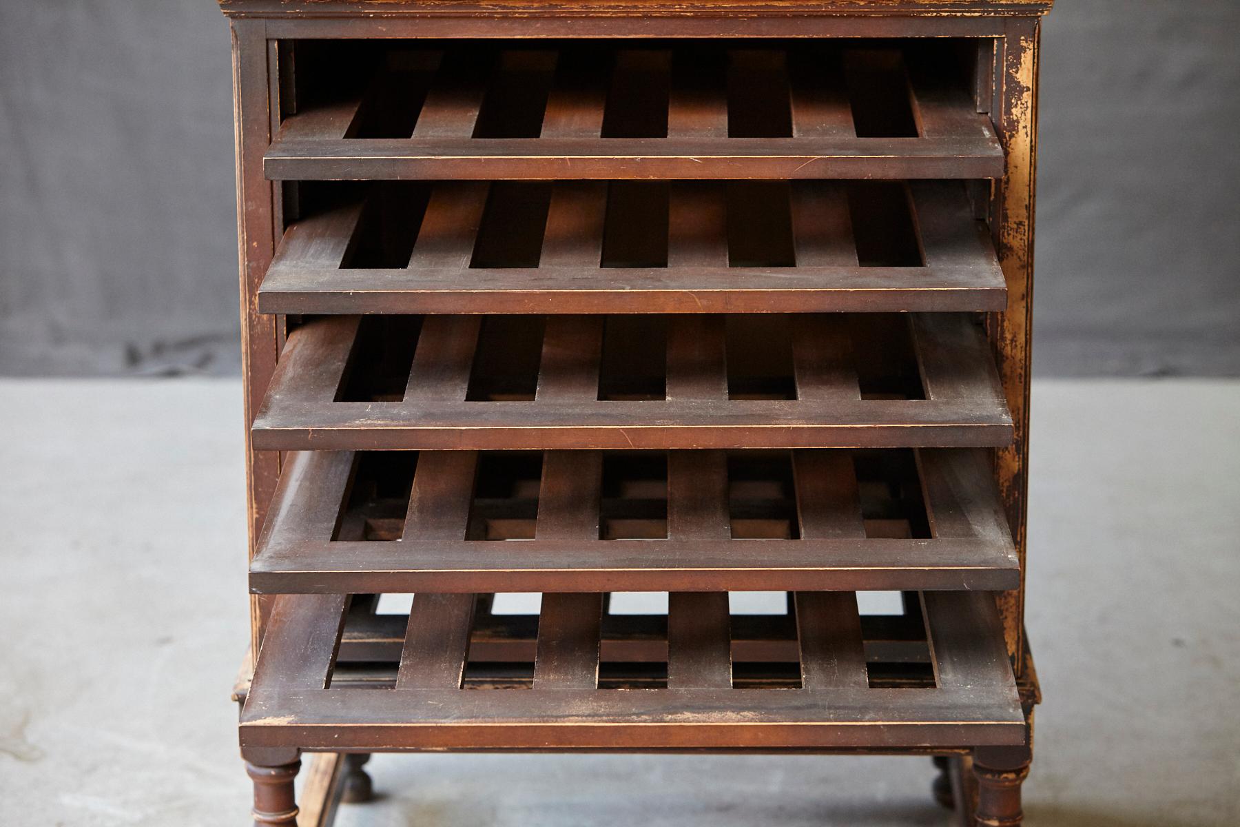 Early 20th Century Oak Slant Top Stand Up Desk by Library Bureau Makers In Good Condition In Pau, FR