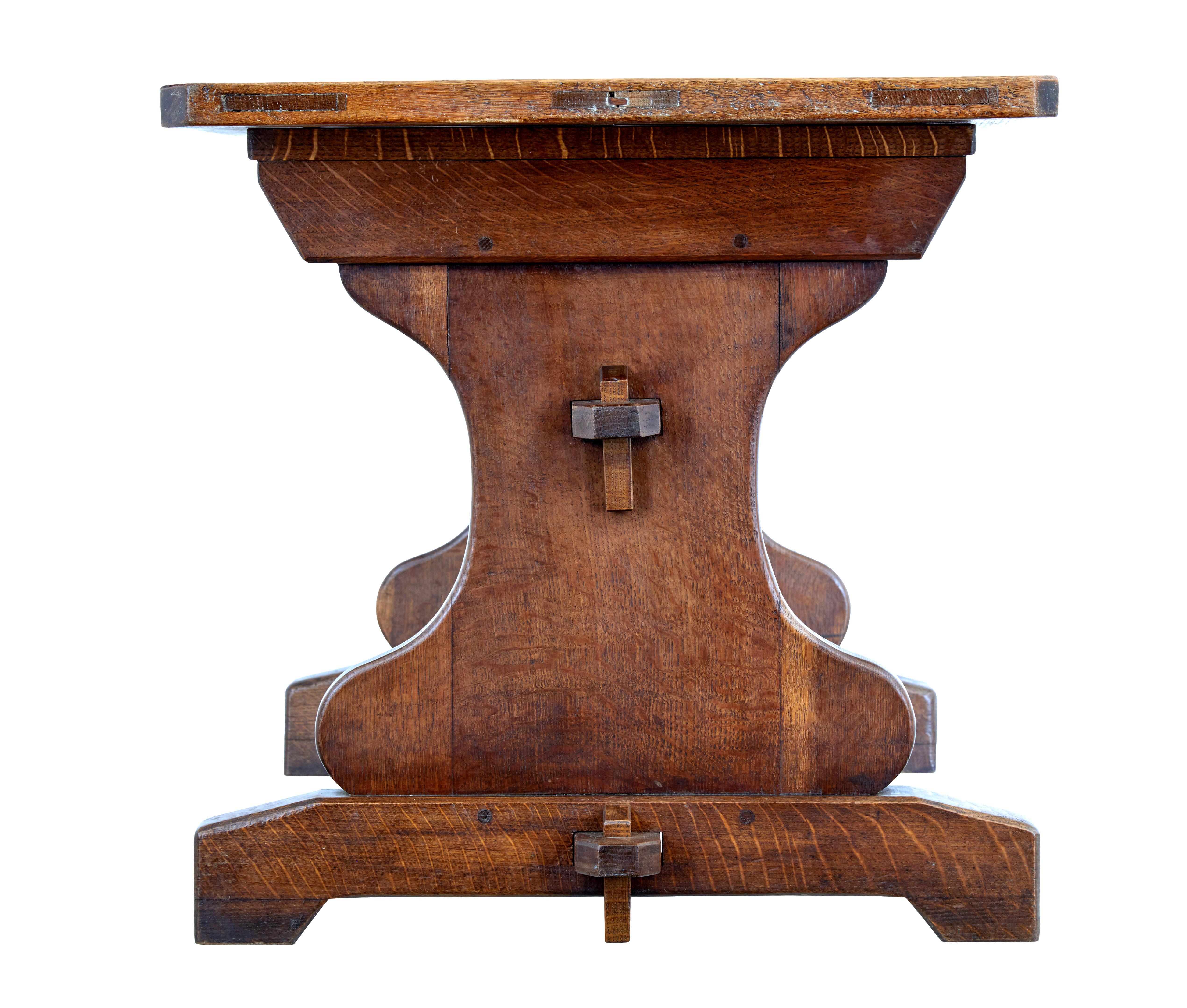 Early 20th century oak trestle end table In Good Condition For Sale In Debenham, Suffolk