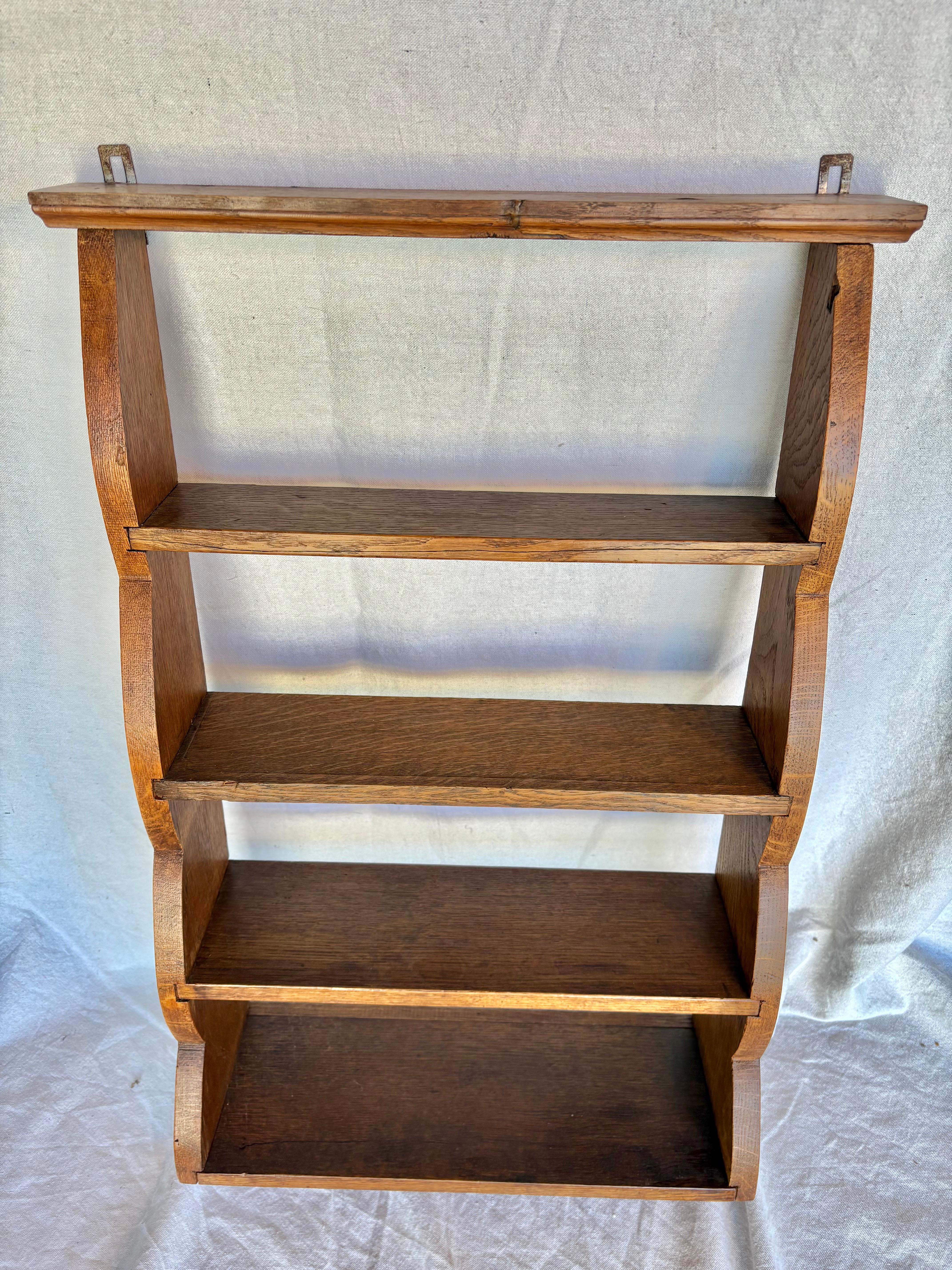Early 20th Century Oak Wall Shelf For Sale 6