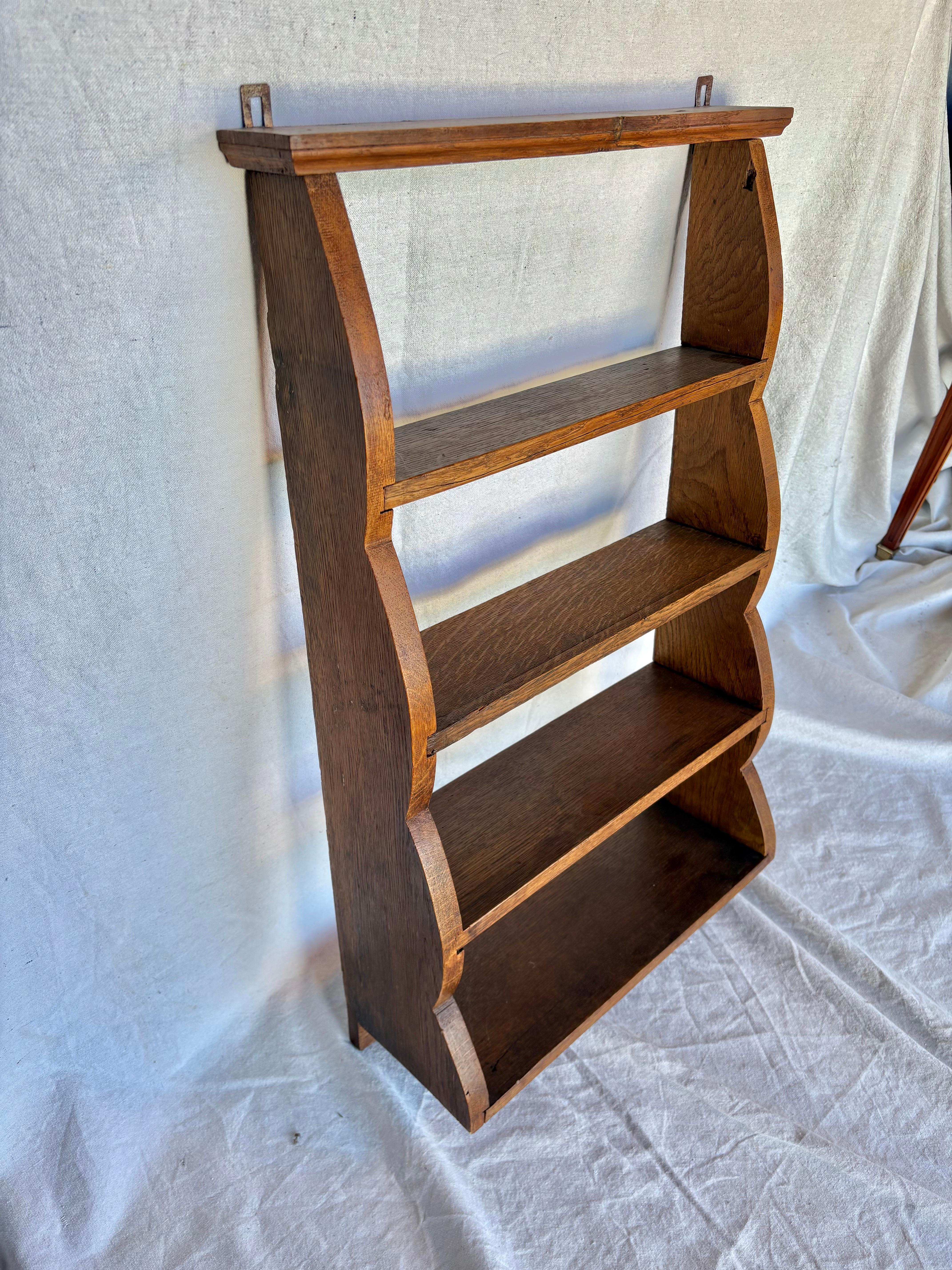 Early 20th Century Oak Wall Shelf For Sale 2