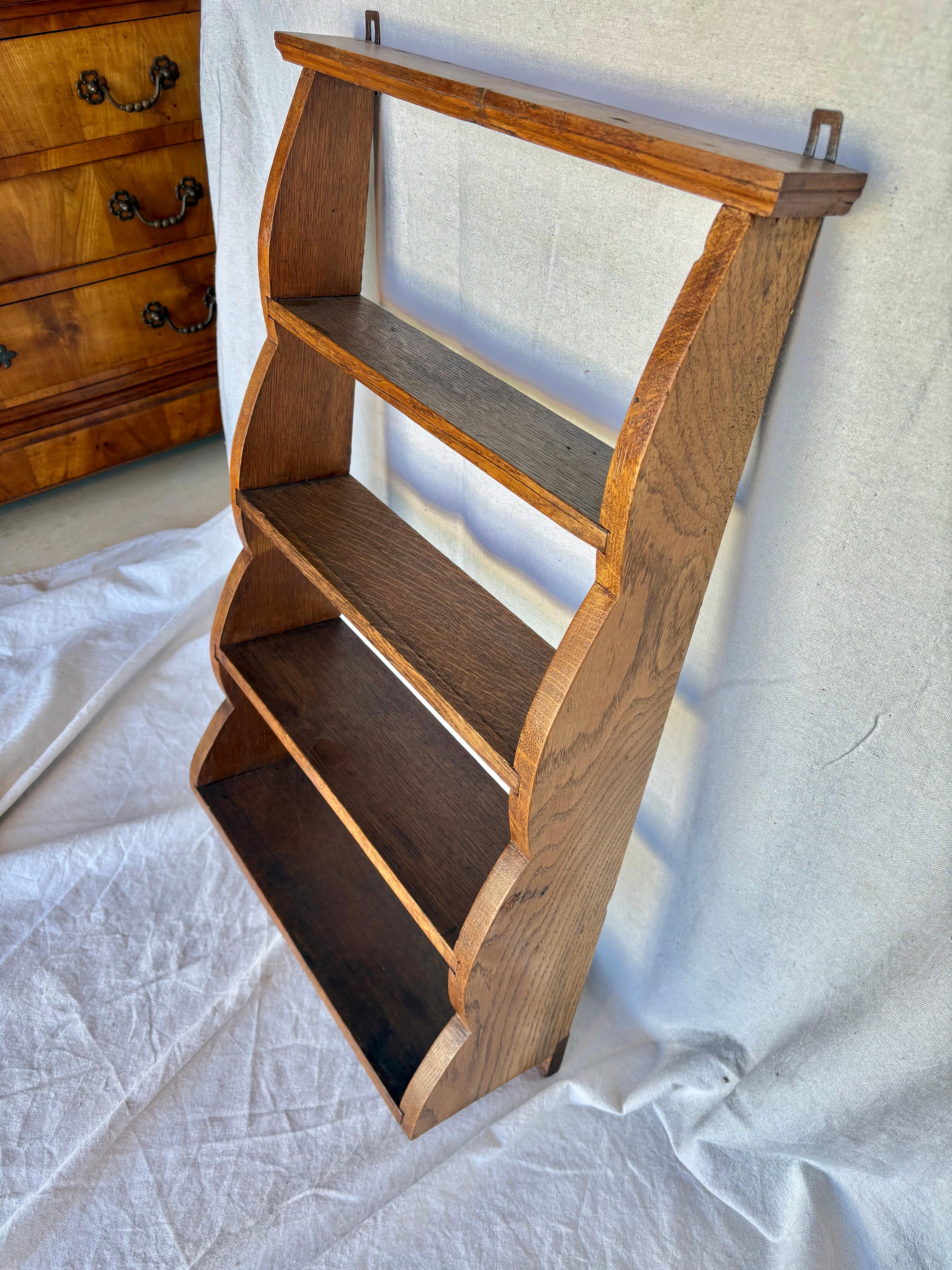 Early 20th Century Oak Wall Shelf For Sale 3