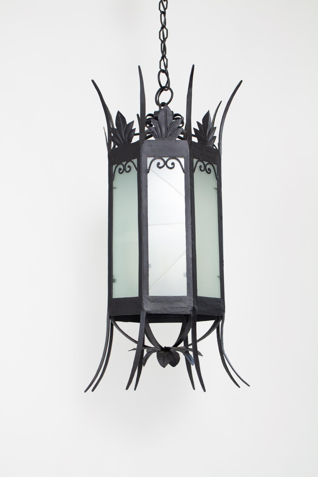 Neoclassical Early 20th Century Octagonal Wrought Iron Lantern For Sale