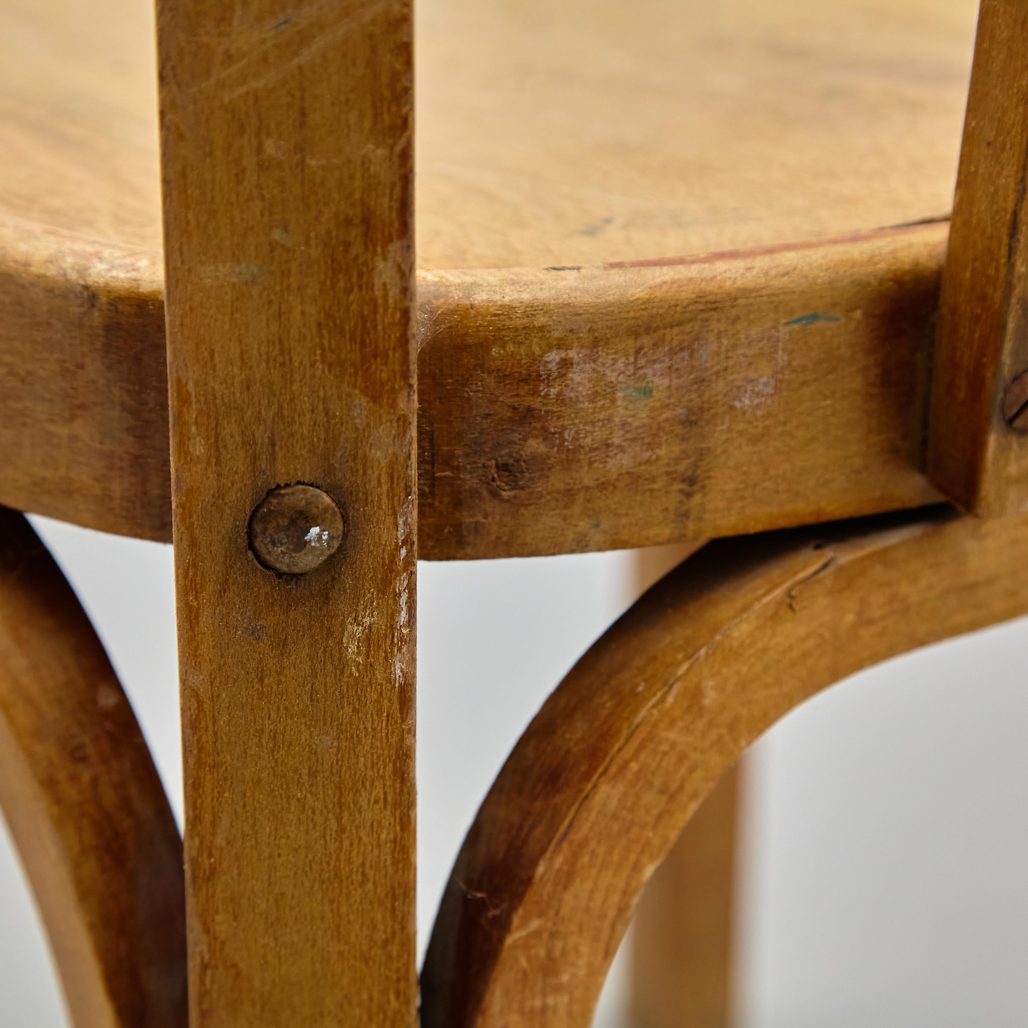 Silla de madera de oficina de principios del siglo XX, hacia 1940 en venta 5