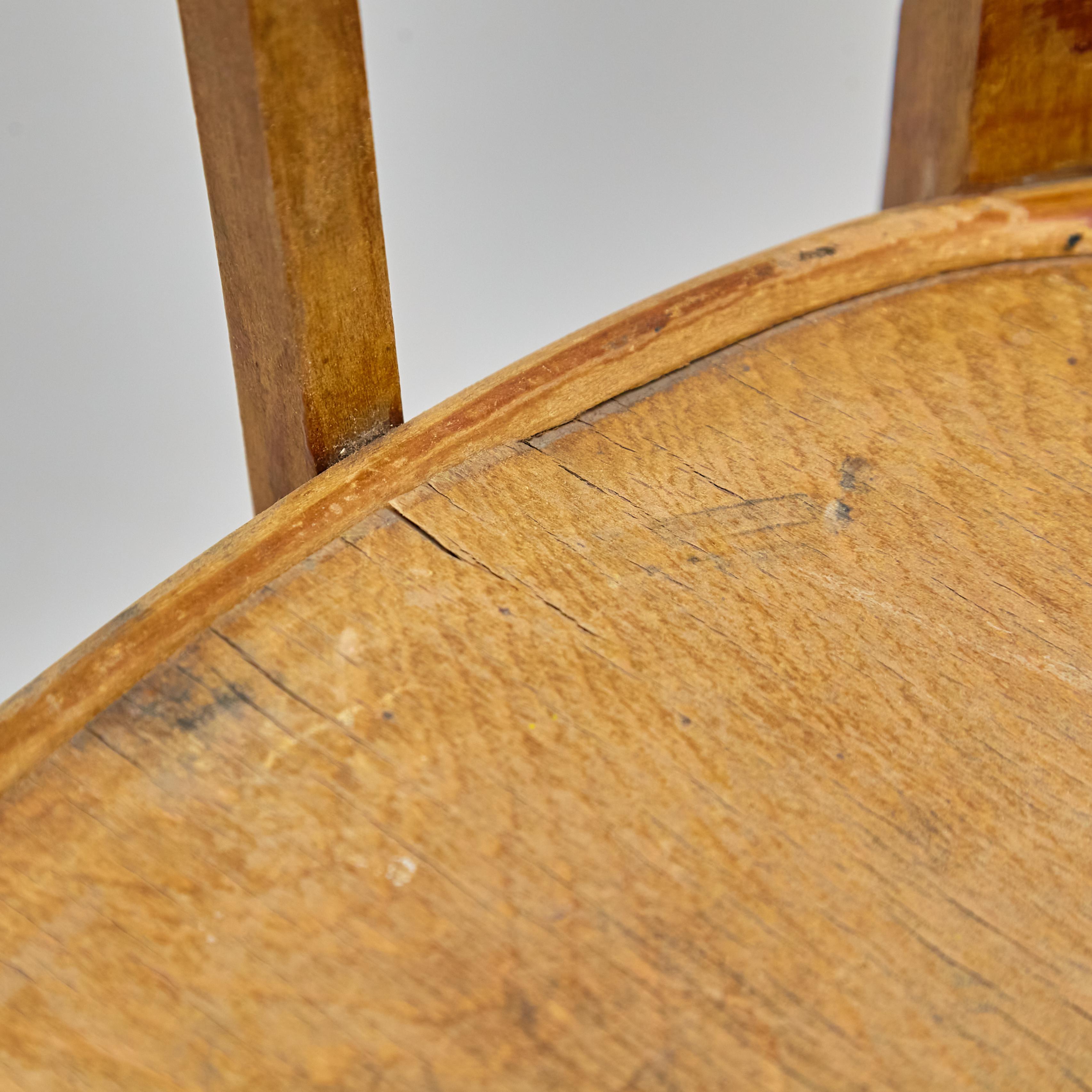 Silla de madera de oficina de principios del siglo XX, hacia 1940 en venta 8