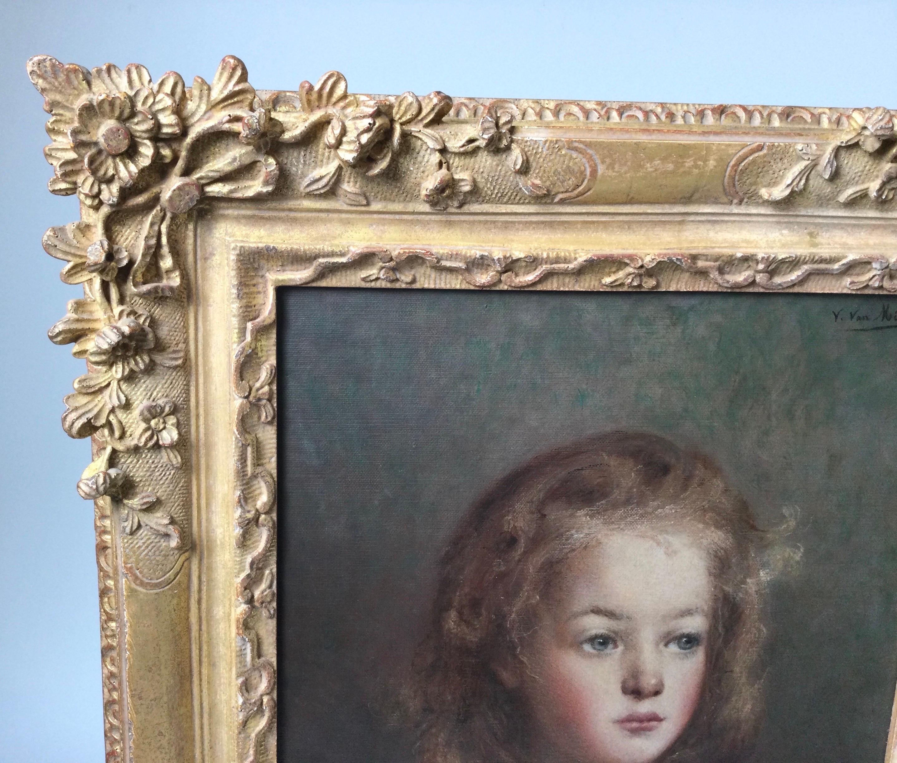 Early 20th Century Oil on Canvas Portrait of a Young Girl In Excellent Condition In Lambertville, NJ