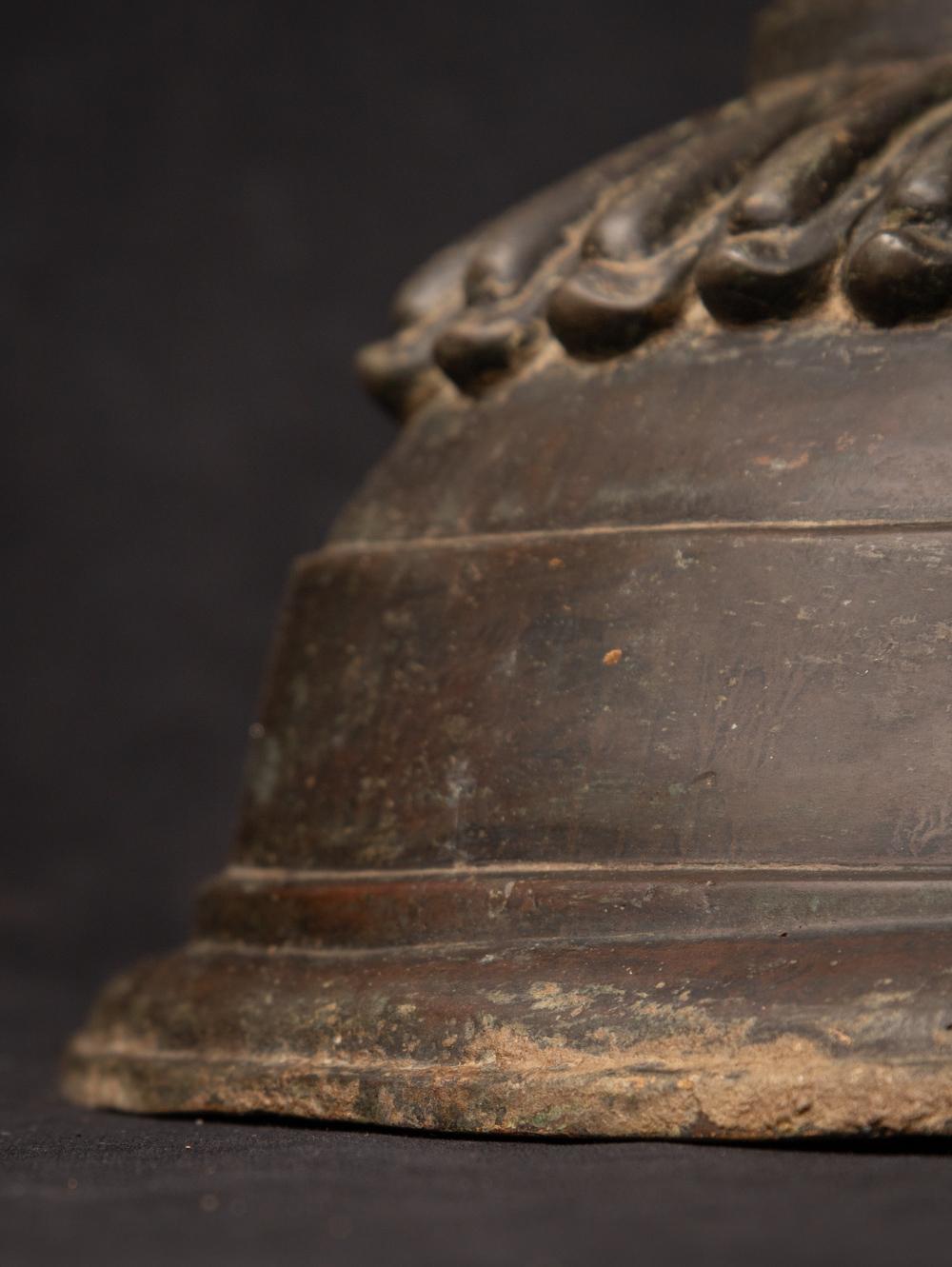 Early 20th century Old bronze Burmese Buddha statue from Burma For Sale 12