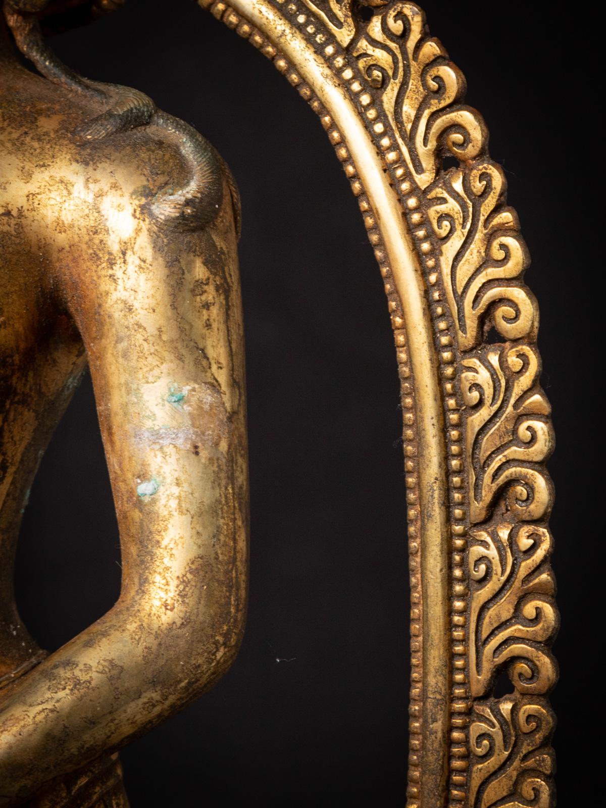 Early 20th century Old bronze Nepali Bodhisattva Padmapani Lok - OriginalBuddhas For Sale 5
