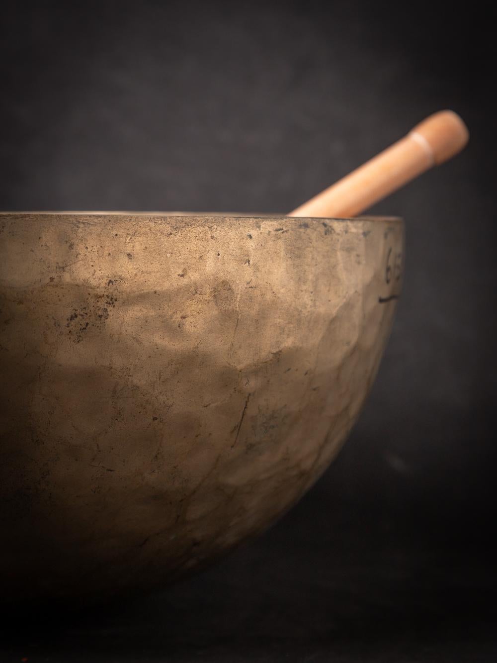 Early 20th century Old bronze Nepali Singing Bowl from Nepal - OriginalBuddhas For Sale 2