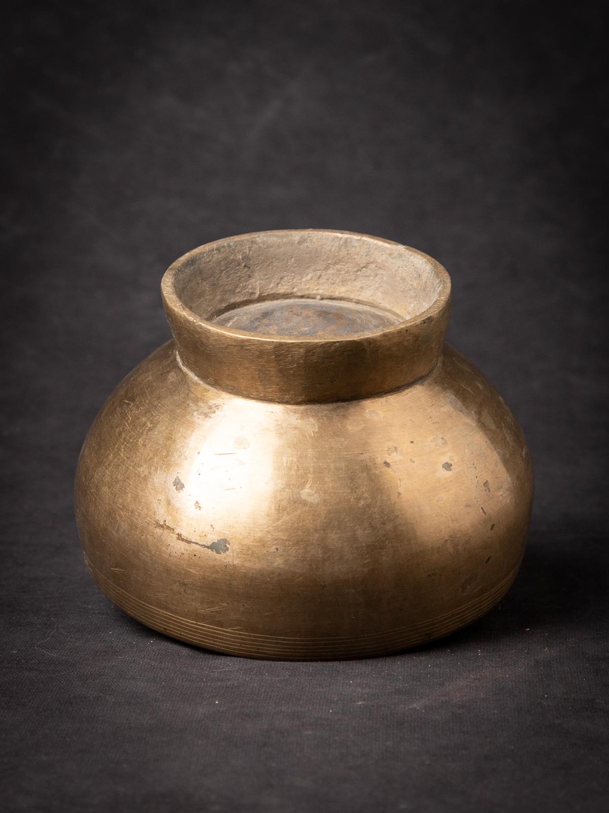 Early 20th century Old bronze Nepali Singing Bowl  OriginalBuddhas For Sale 9