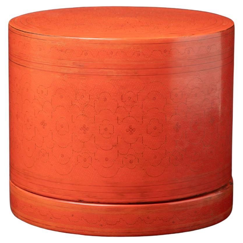 Early 20th century Old Burmese lacquerware betelnut box from Burma