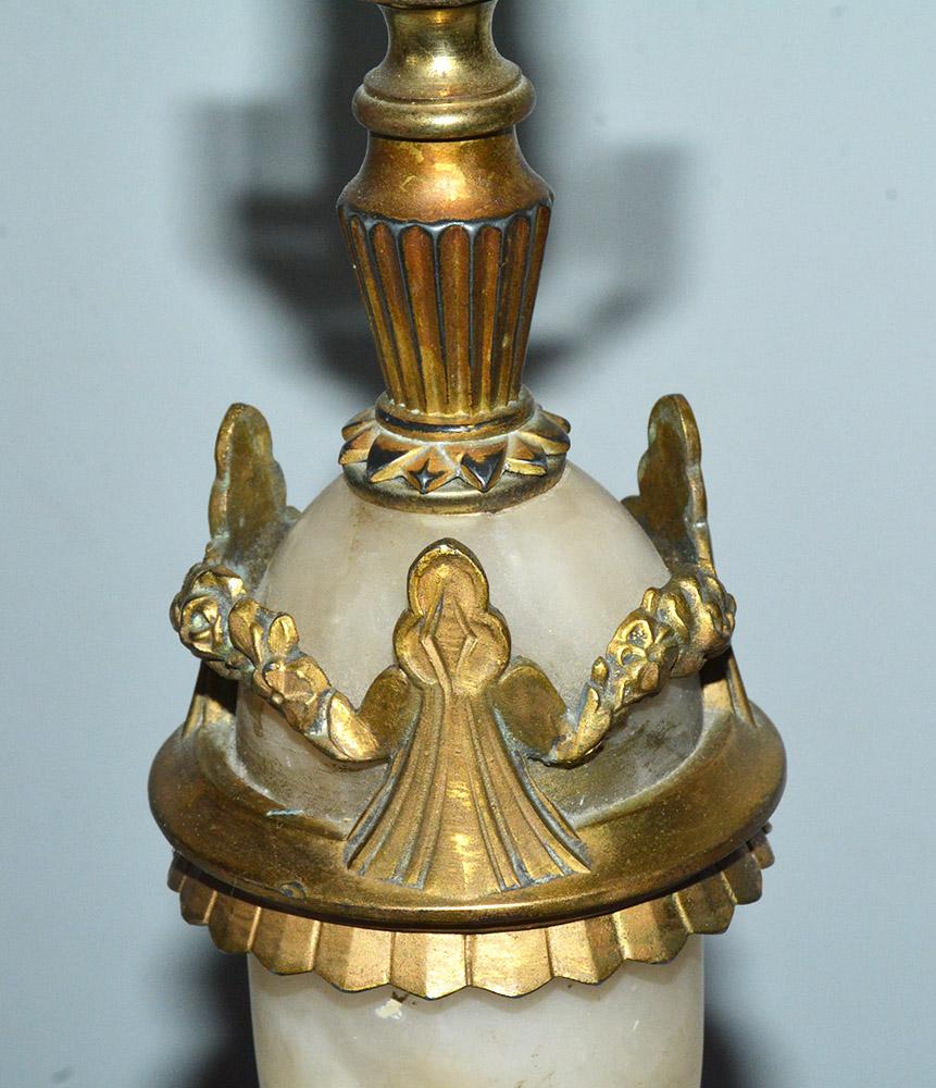 American Early 20th Century Onyx and Gold Metal Table Lamp For Sale
