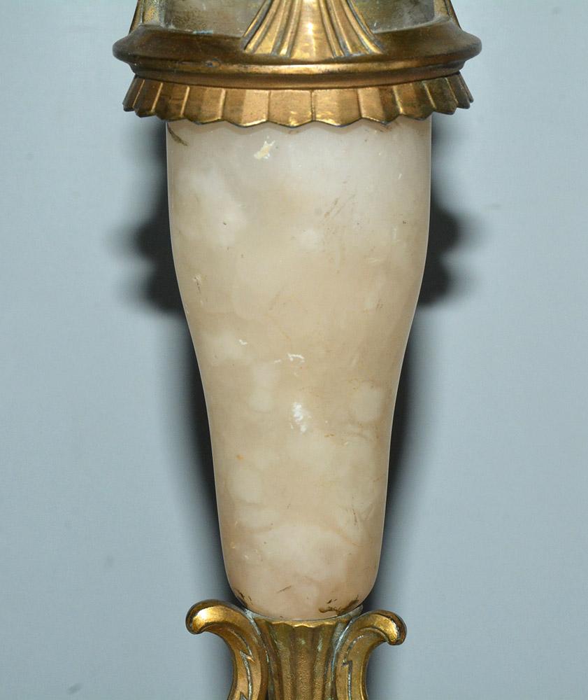 Early 20th Century Onyx and Gold Metal Table Lamp For Sale 1