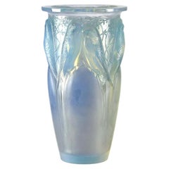 Early 20th Century Opalescent Glass “Ceylan Vase” by René Lalique