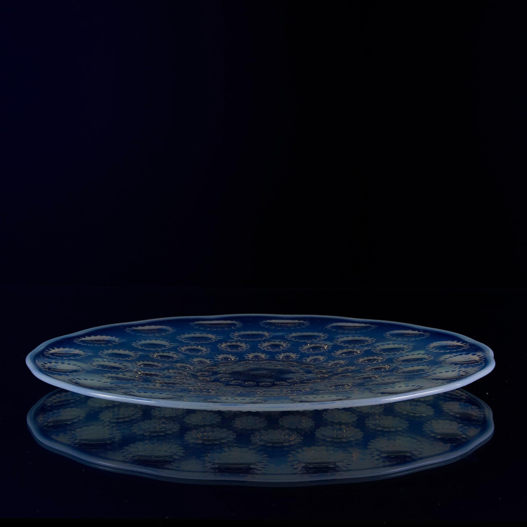 Early 20th Century Opalescent Plate entitled 
