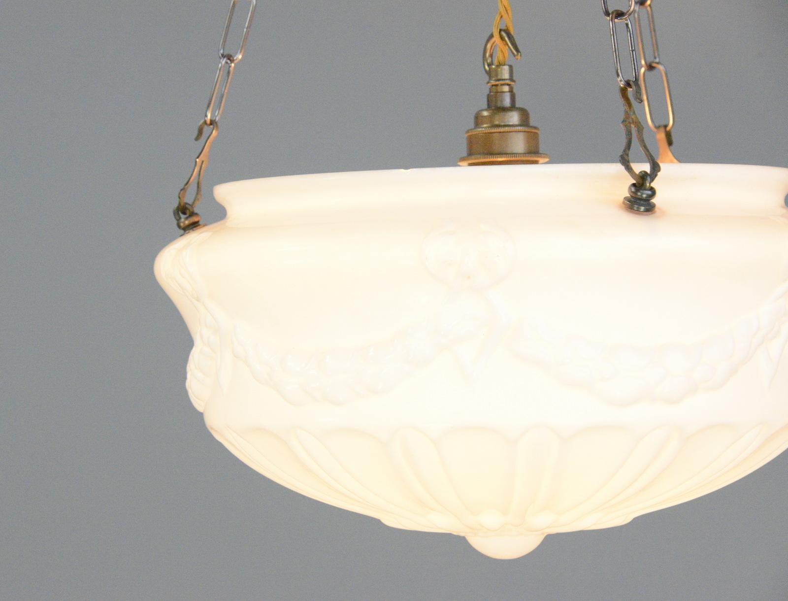 Early 20th Century Opaline Hallway Light, circa 1910 In Good Condition In Gloucester, GB