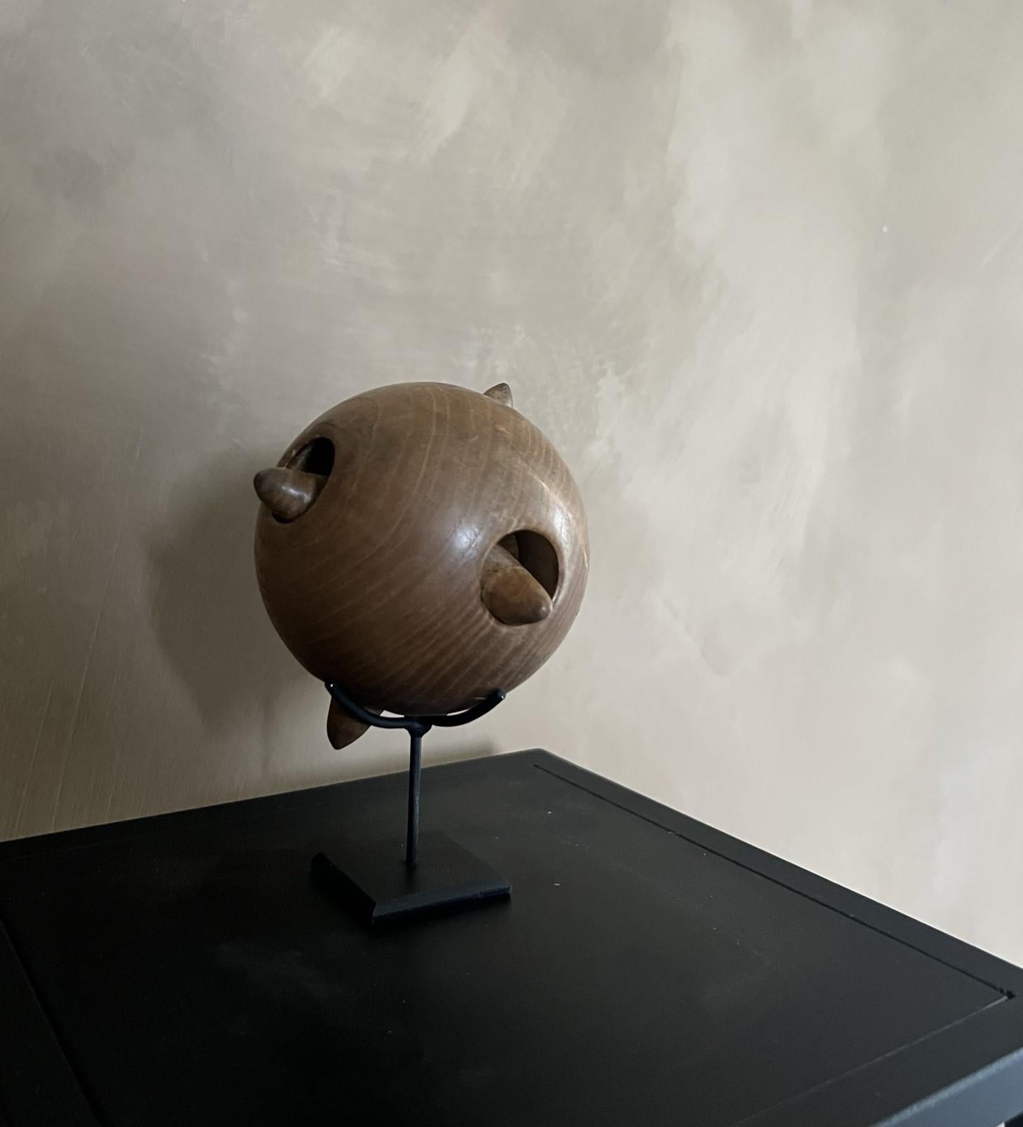 Early 20th Century, Open Turned Wooden Sphere Canton Ball For Sale 2