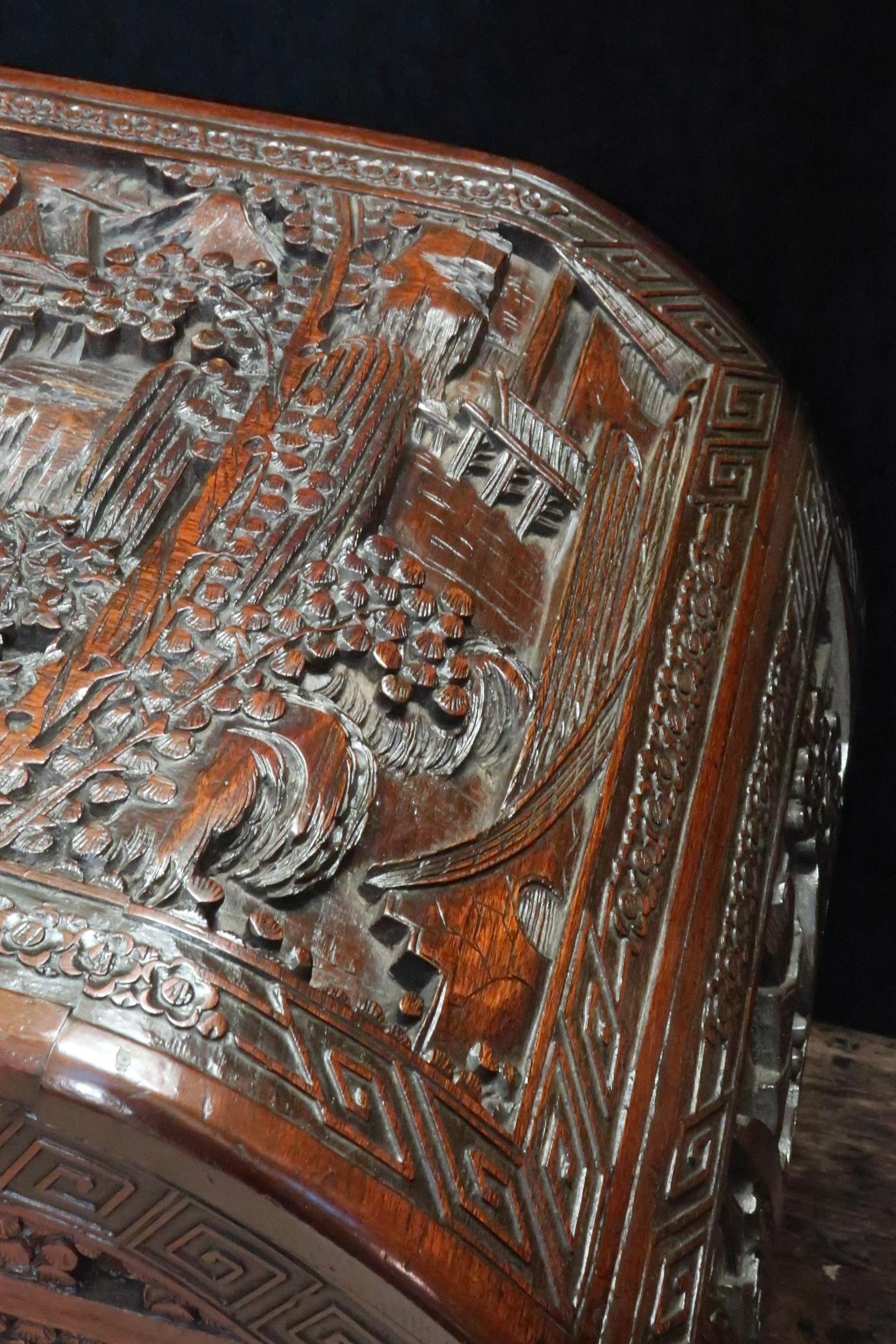 Early 20th Century Oriental Oval Shaped Camphor Wood and Teak Carved Chest In Good Condition For Sale In Macclesfield, GB