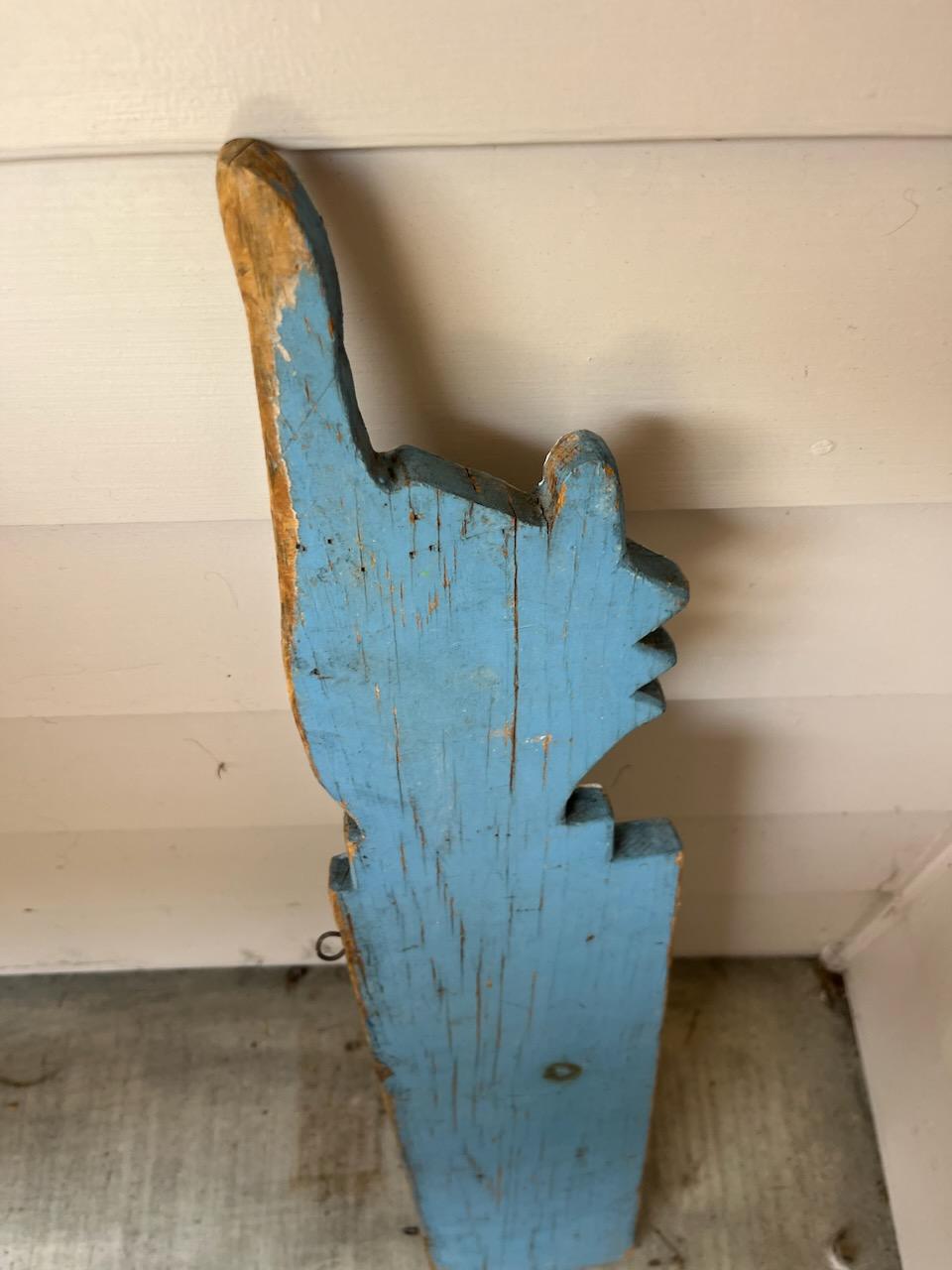 Milieu du XXe siècle Début du 20e siècle Original  Panneau de plage peint en bleu en vente