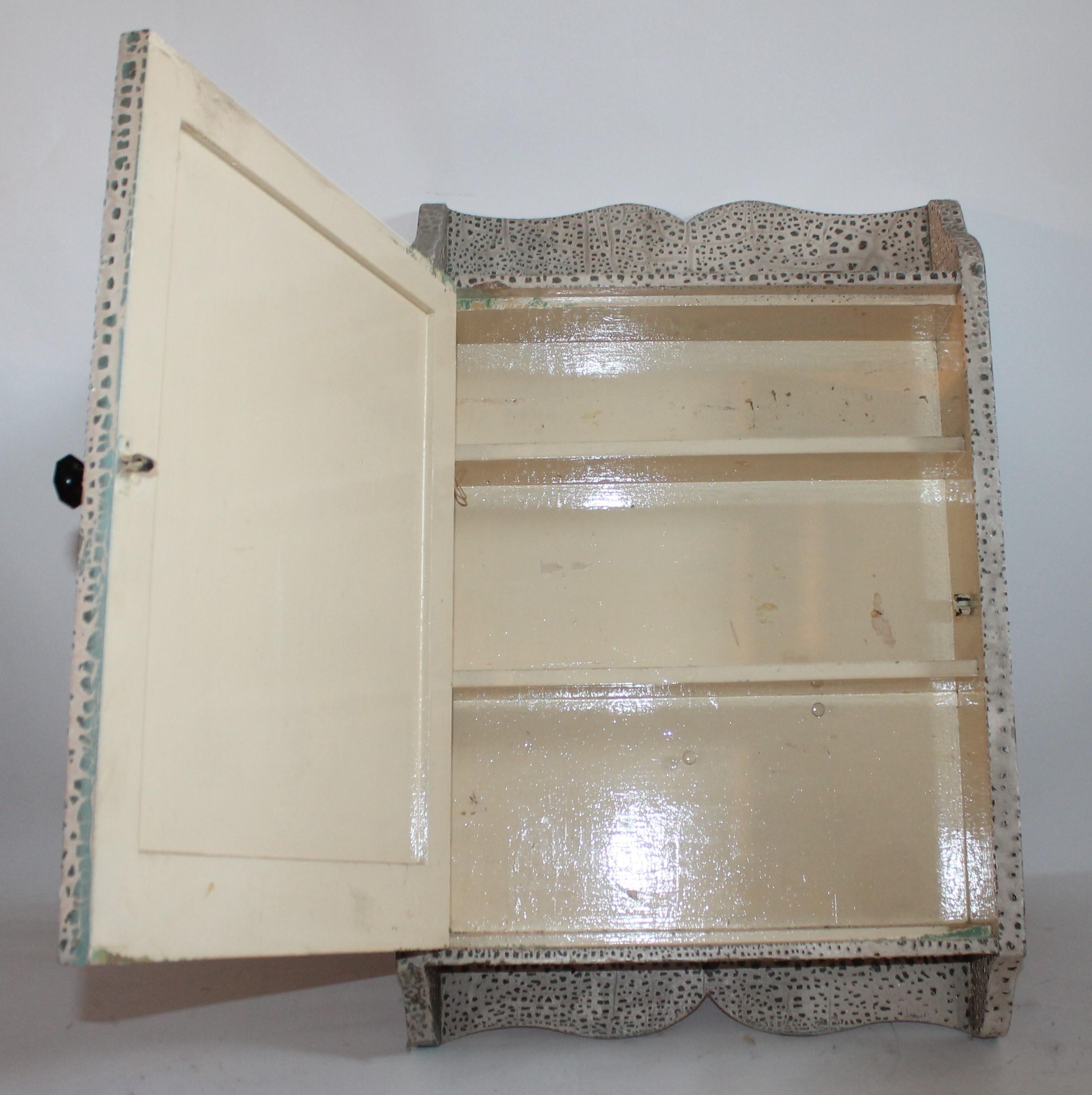 Early 20th Century Original Painted Medicine Cabinet In Excellent Condition In Los Angeles, CA