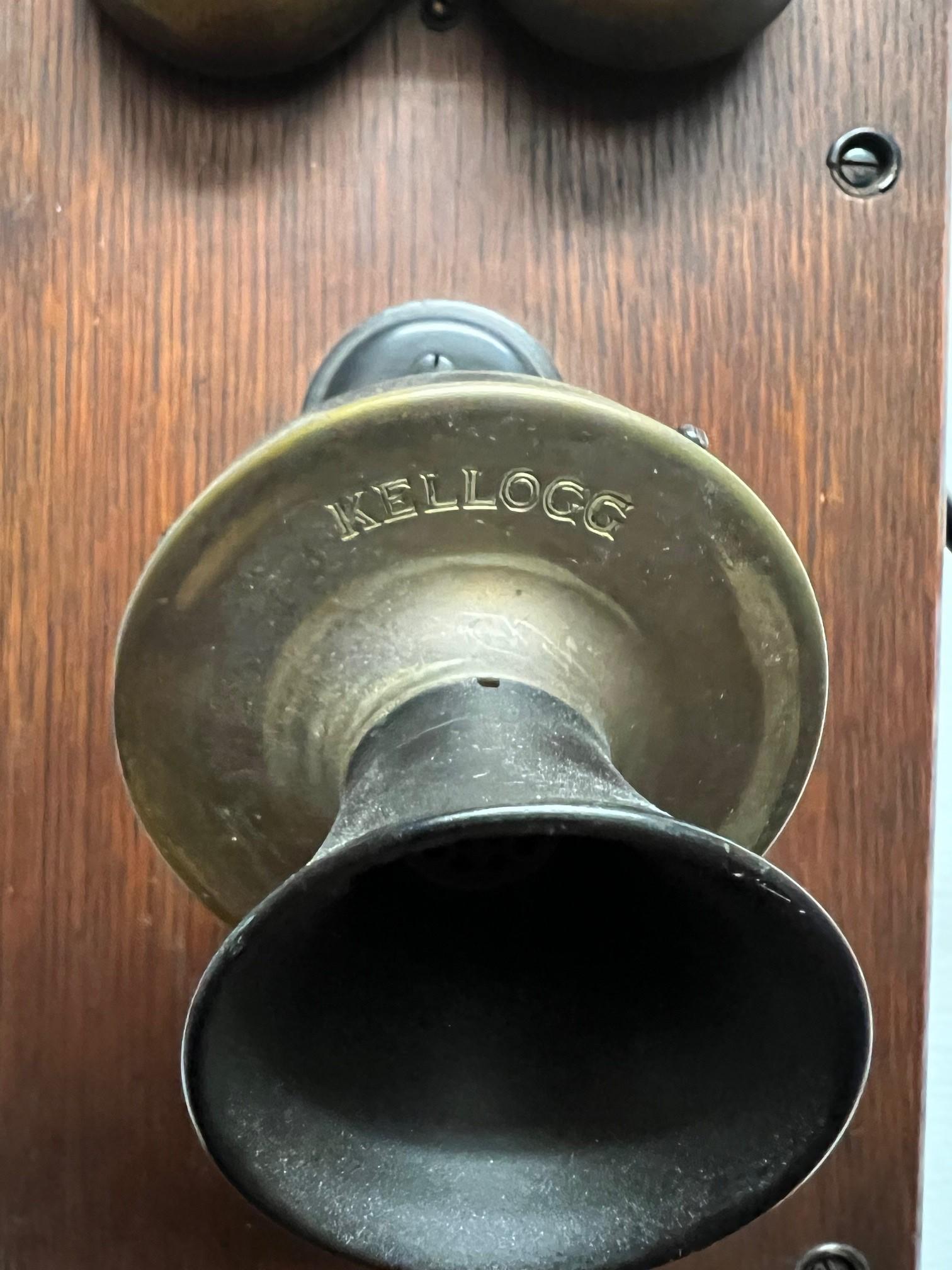 Teléfono Kellogg de manivela de madera original de principios del siglo XX Modelo F2809 2