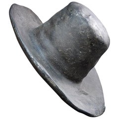Début du 20e siècle - Enseigne surdimensionnée de fabricant de chapeaux en métal