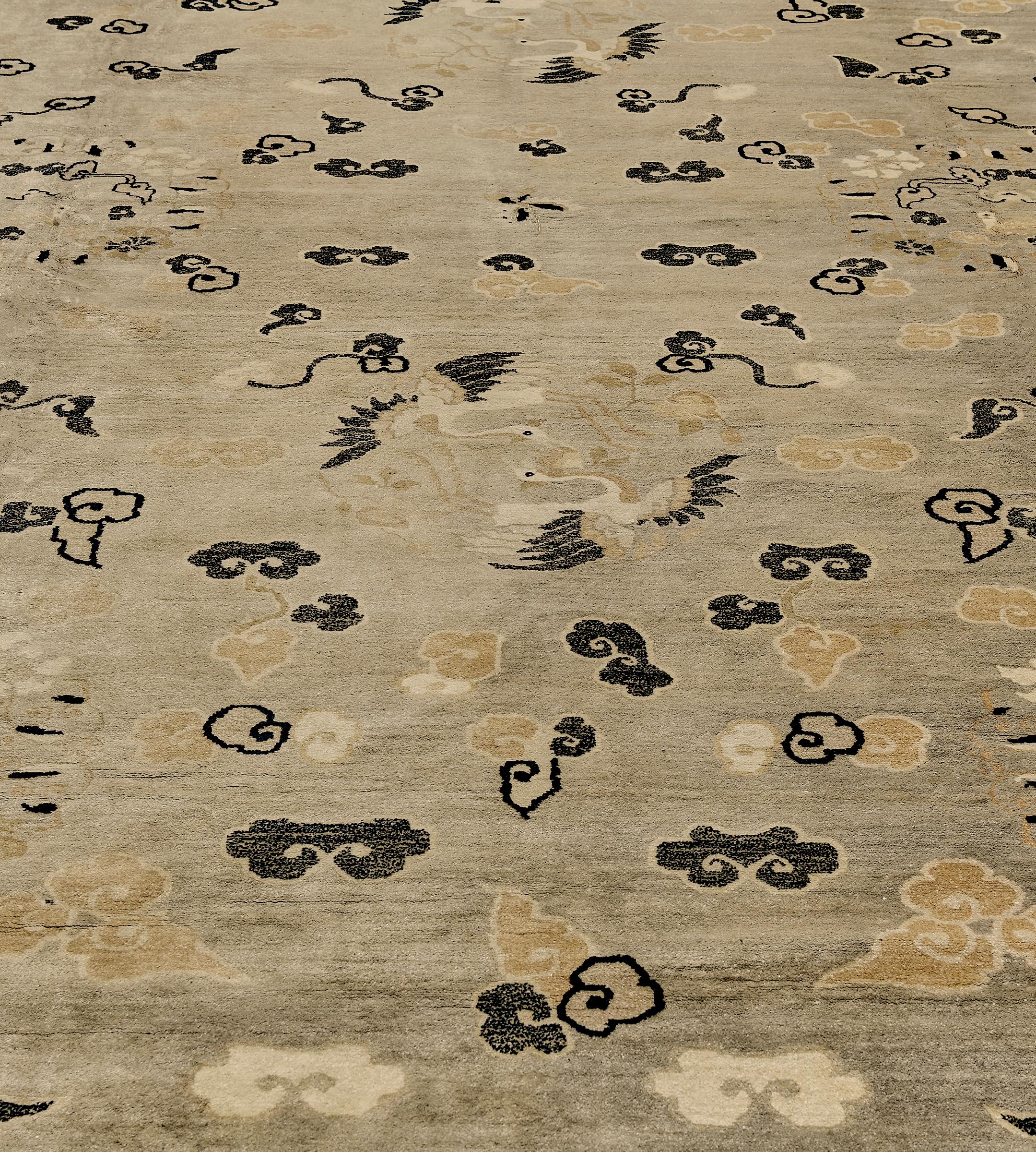 Early 20th Century Oversized Wool Yellow Floral Chinese Rug For Sale 6