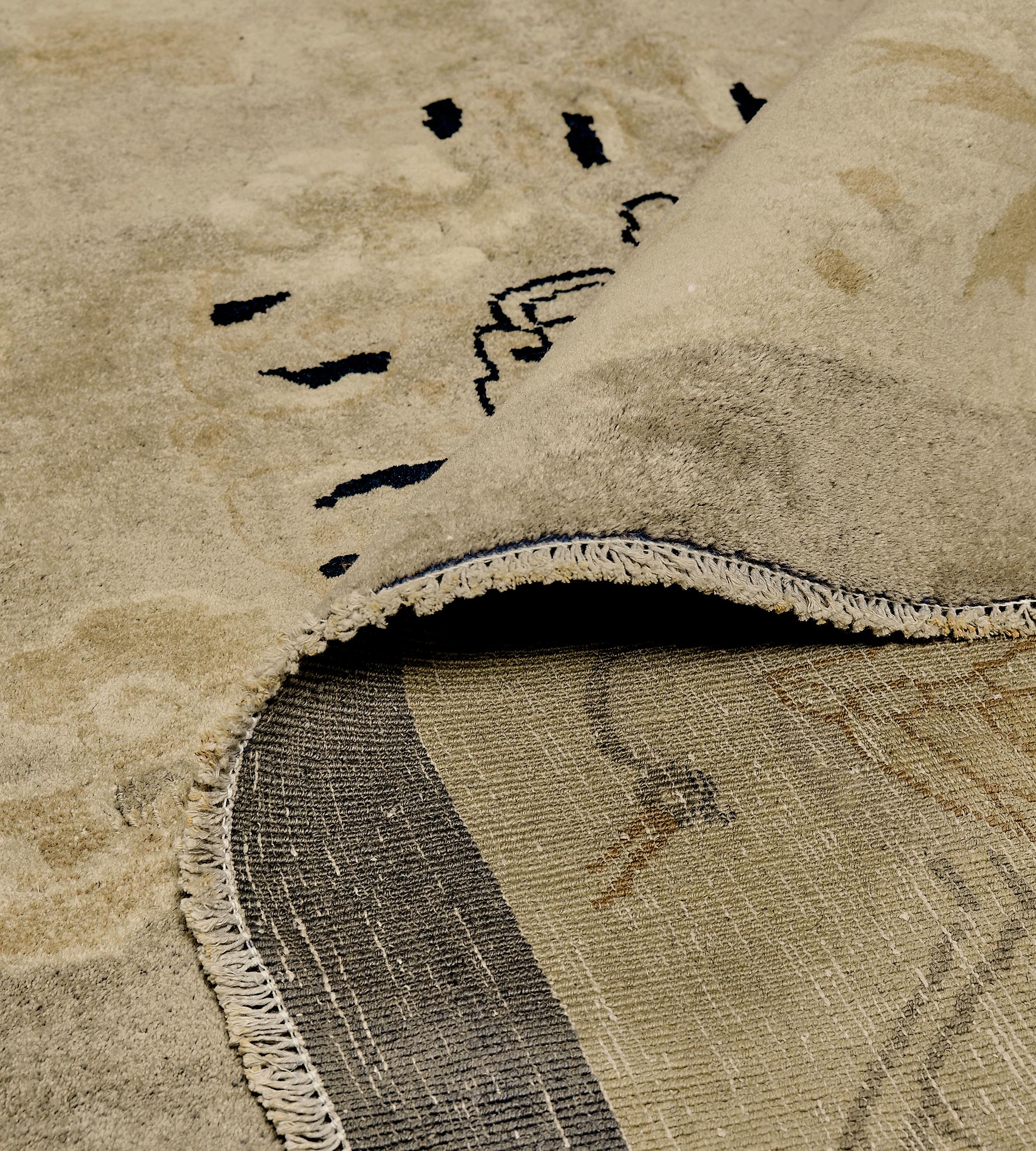 Early 20th Century Oversized Wool Yellow Floral Chinese Rug For Sale 8