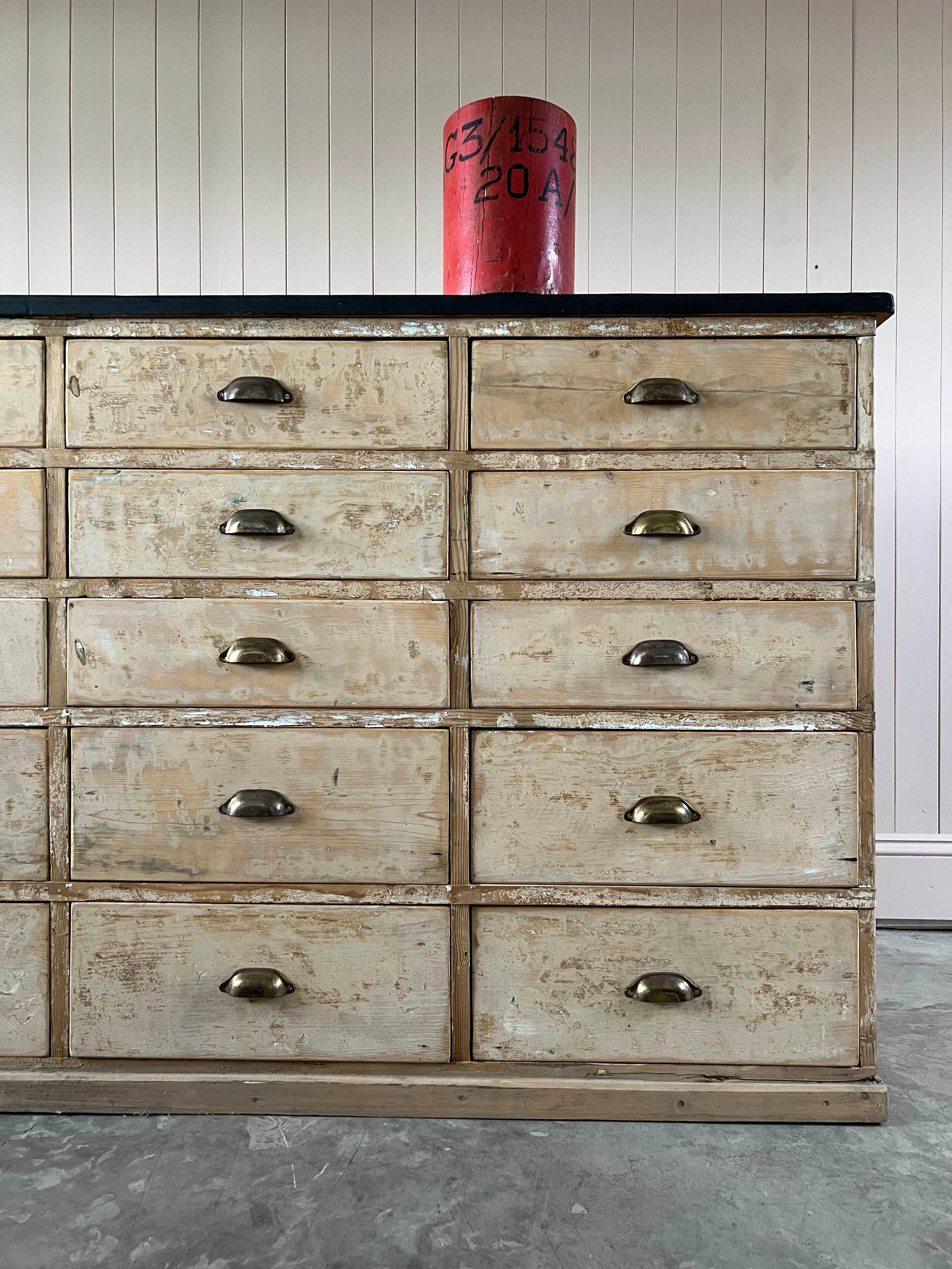 Early 20th Century Painted French Bank of Drawers For Sale 3