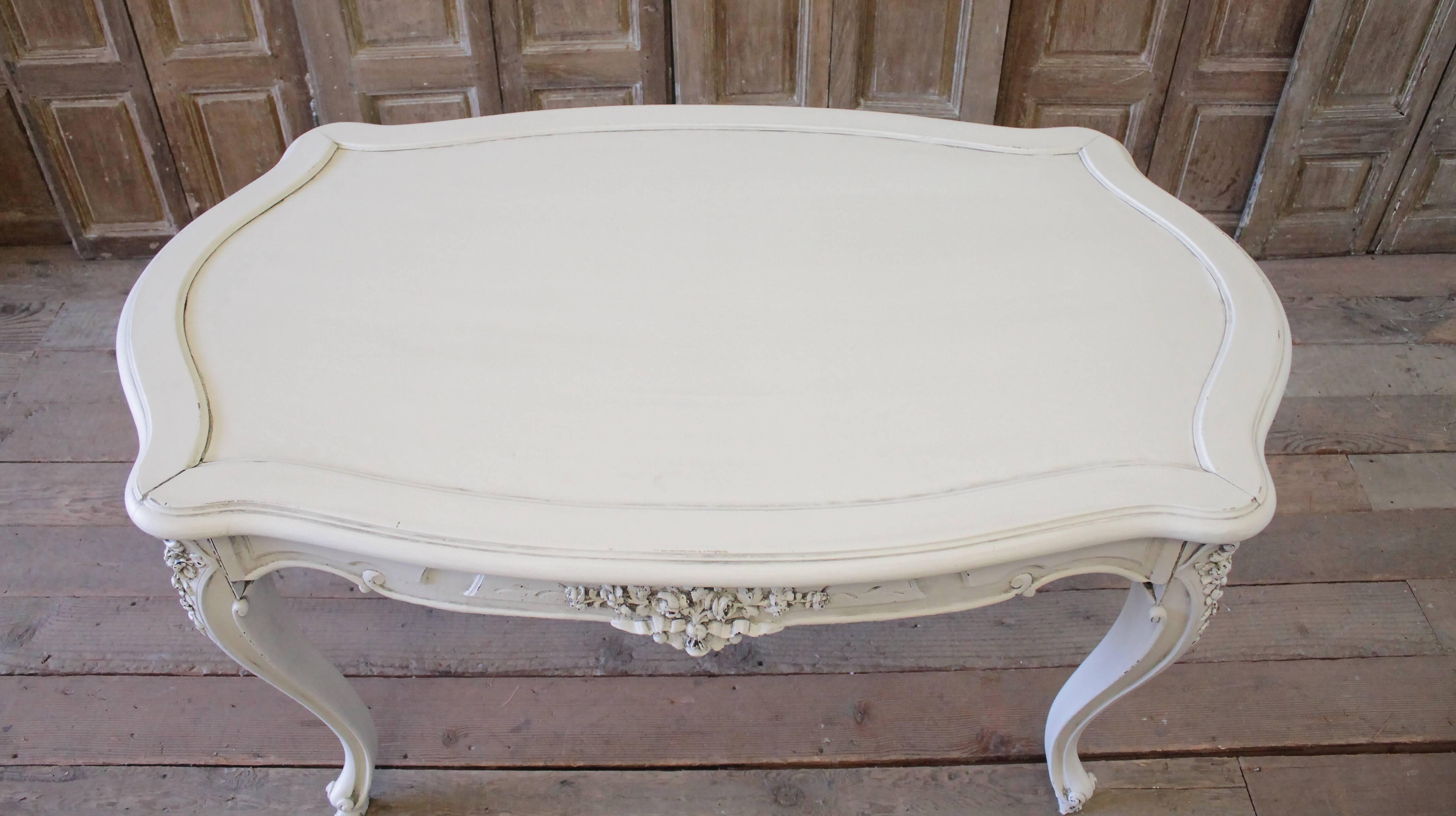 Early 20th Century Painted French Louis XV Style Carved Salon Table Desk 3