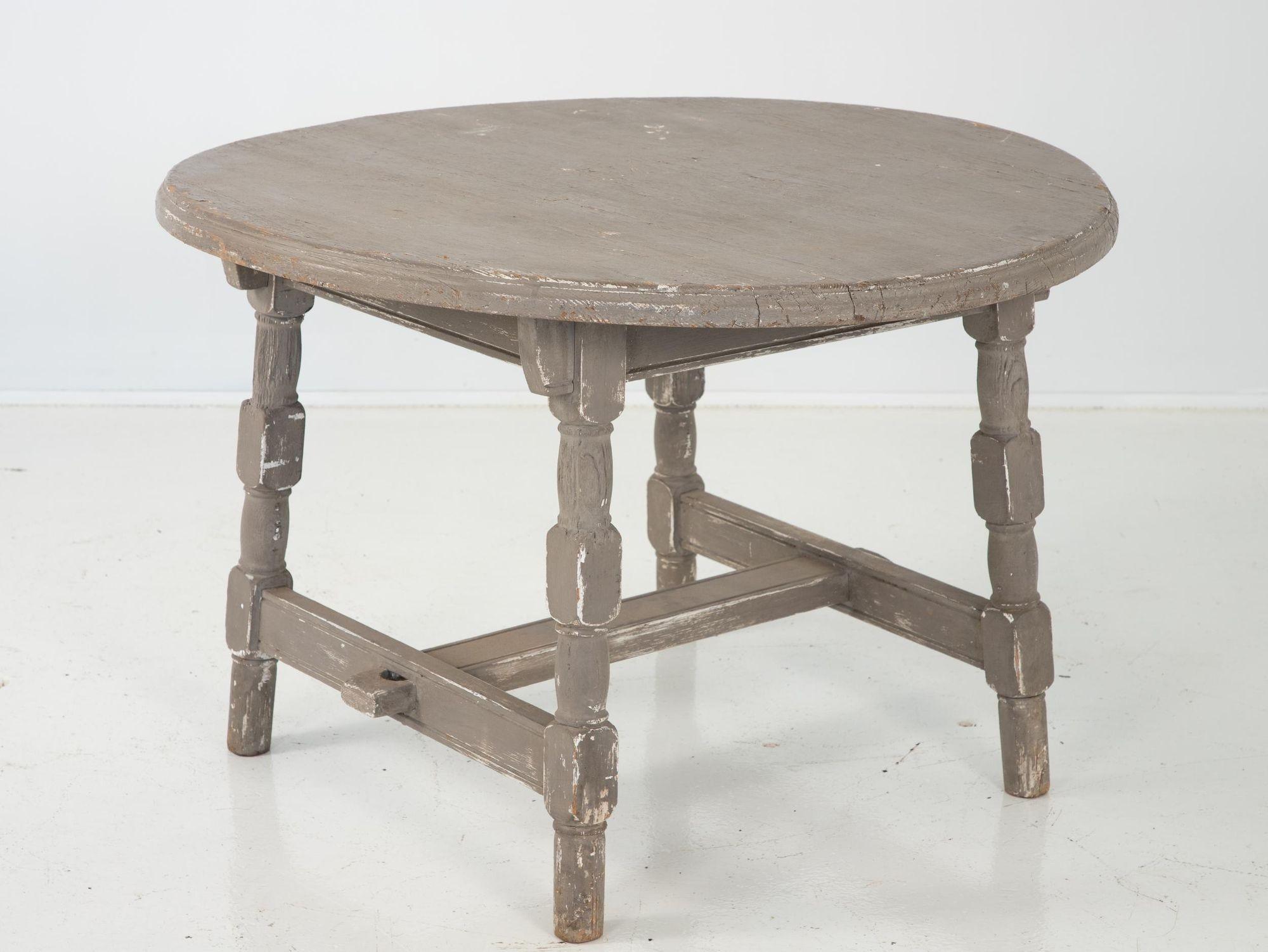 Wood Early 20th Century Painted Grey Low Table For Sale