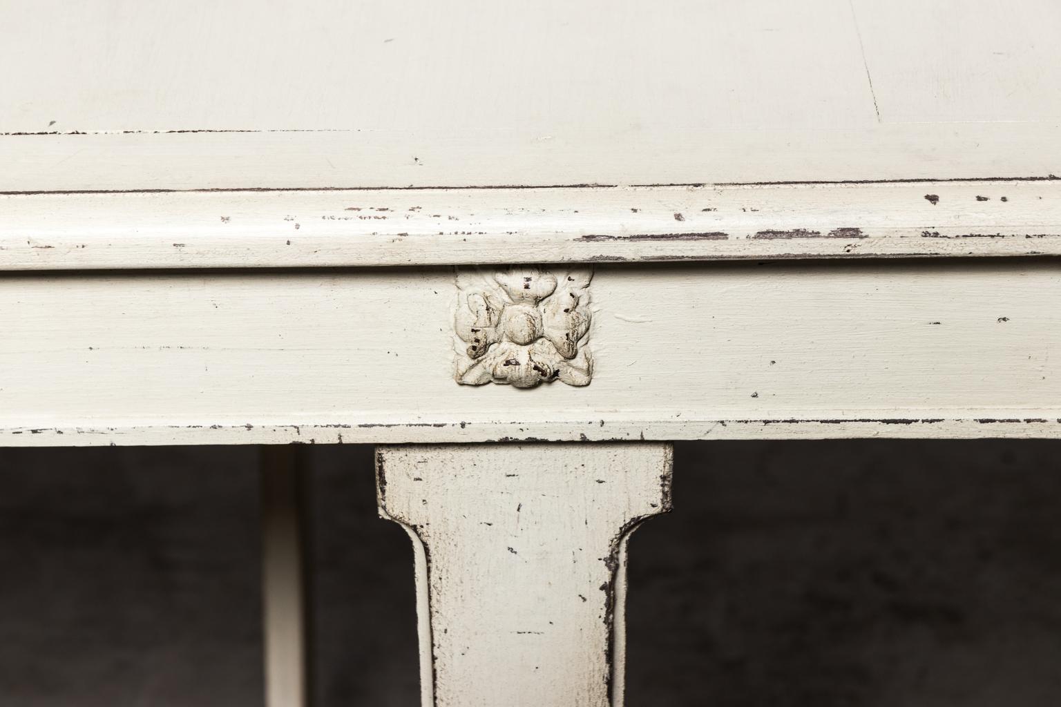 Early 20th Century Painted Gustavian Style Extension Table 1