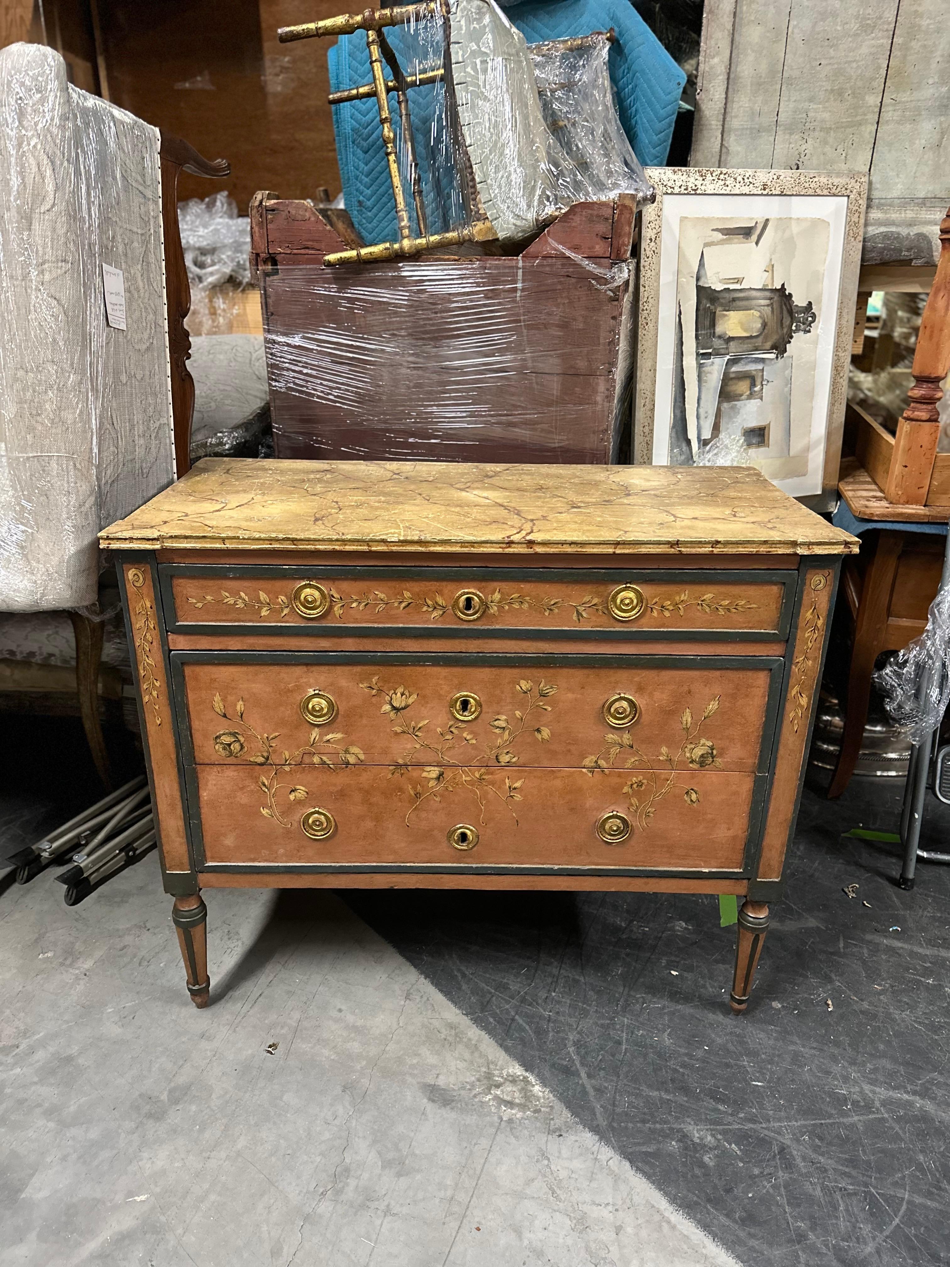 Early 20th Century Painted Italian Neoclassical Style Three Drawer Commode In Good Condition For Sale In Houston, TX